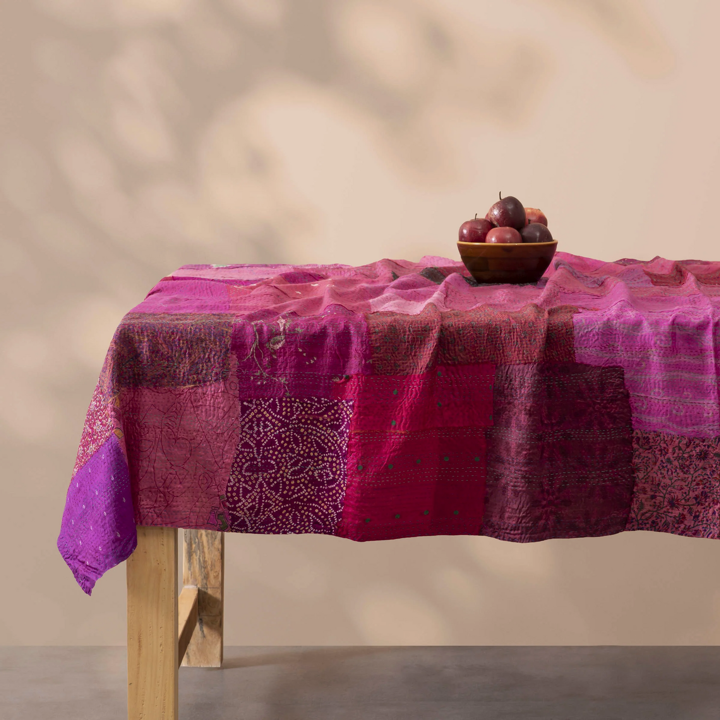 Printed Fray Vintage Cotton Kantha Table Cover -Pink-