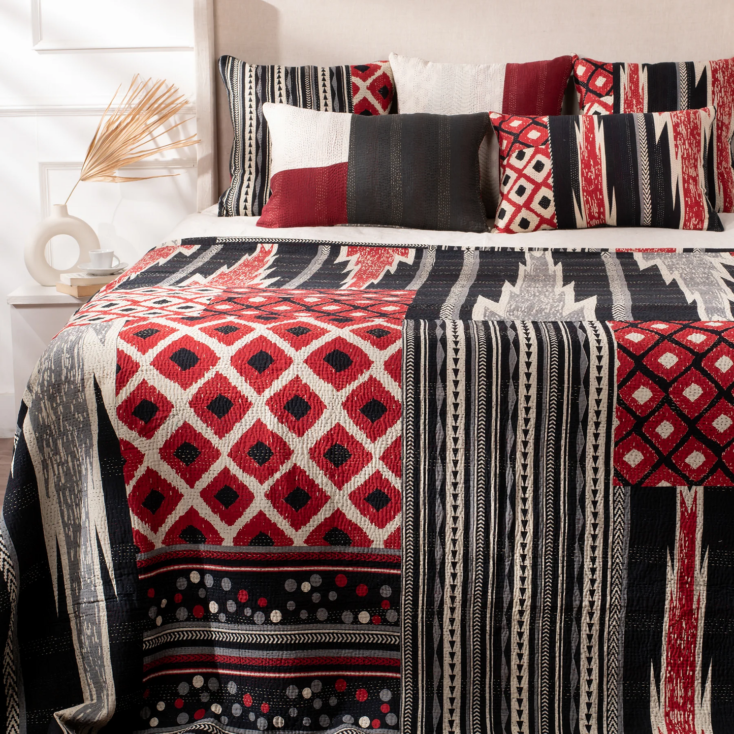 Monotone Ikat Handmade Vintage Kantha Bedcover -Monotone Red -