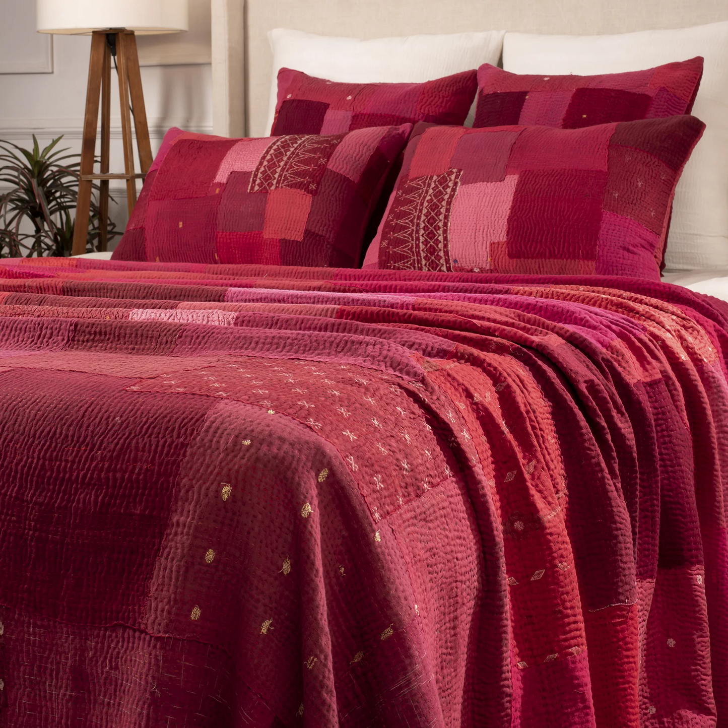 Landscape Handmade Vintage Kantha Bedcover -Red -