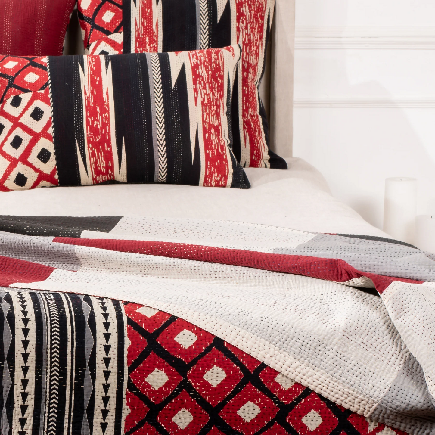 Monotone Ikat Handmade Vintage Kantha Bedcover -Monotone Red -