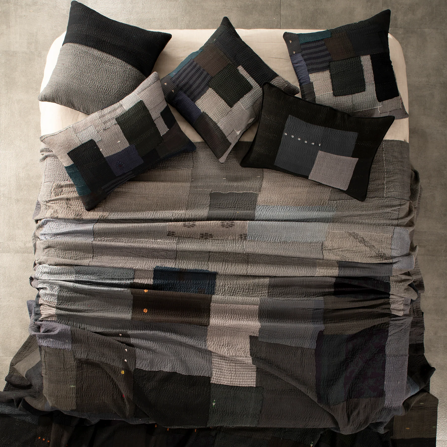 Landscape Handmade Vintage Kantha Bedcover -Black-