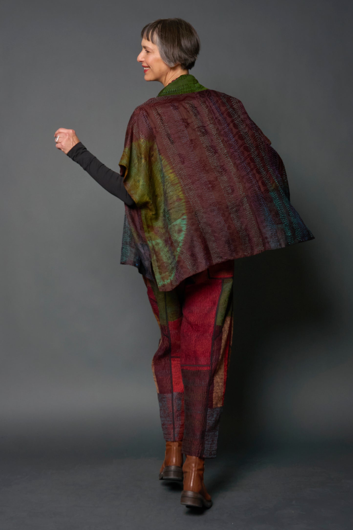 JACQUARD SILK PATCH TIE DYE CIRCLE SHIBORI KANTHA PONCHO TOP - wj2568-grn -