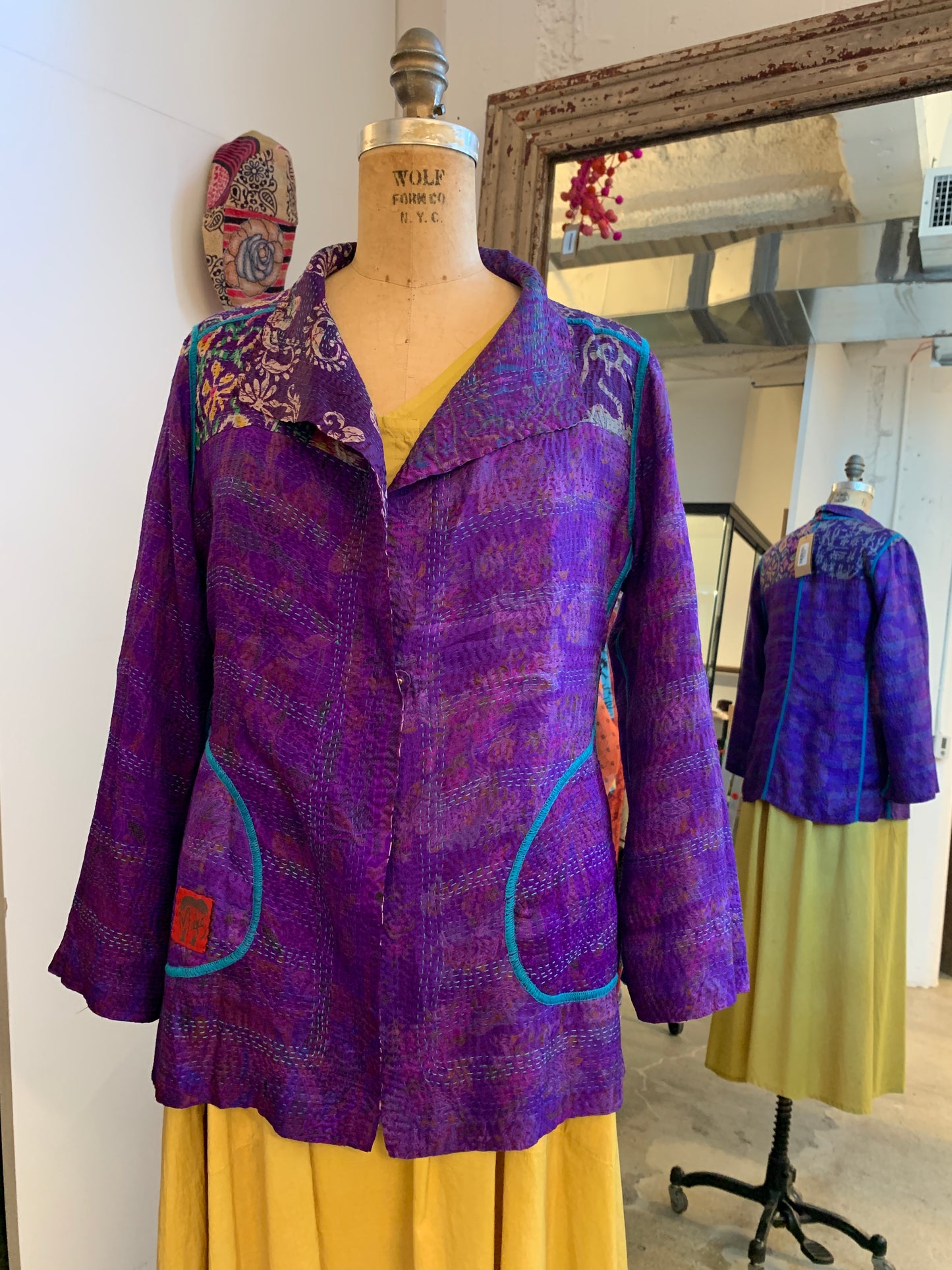 VINTAGE SILK KANTHA SHORT JKT - sv2007-0050s -