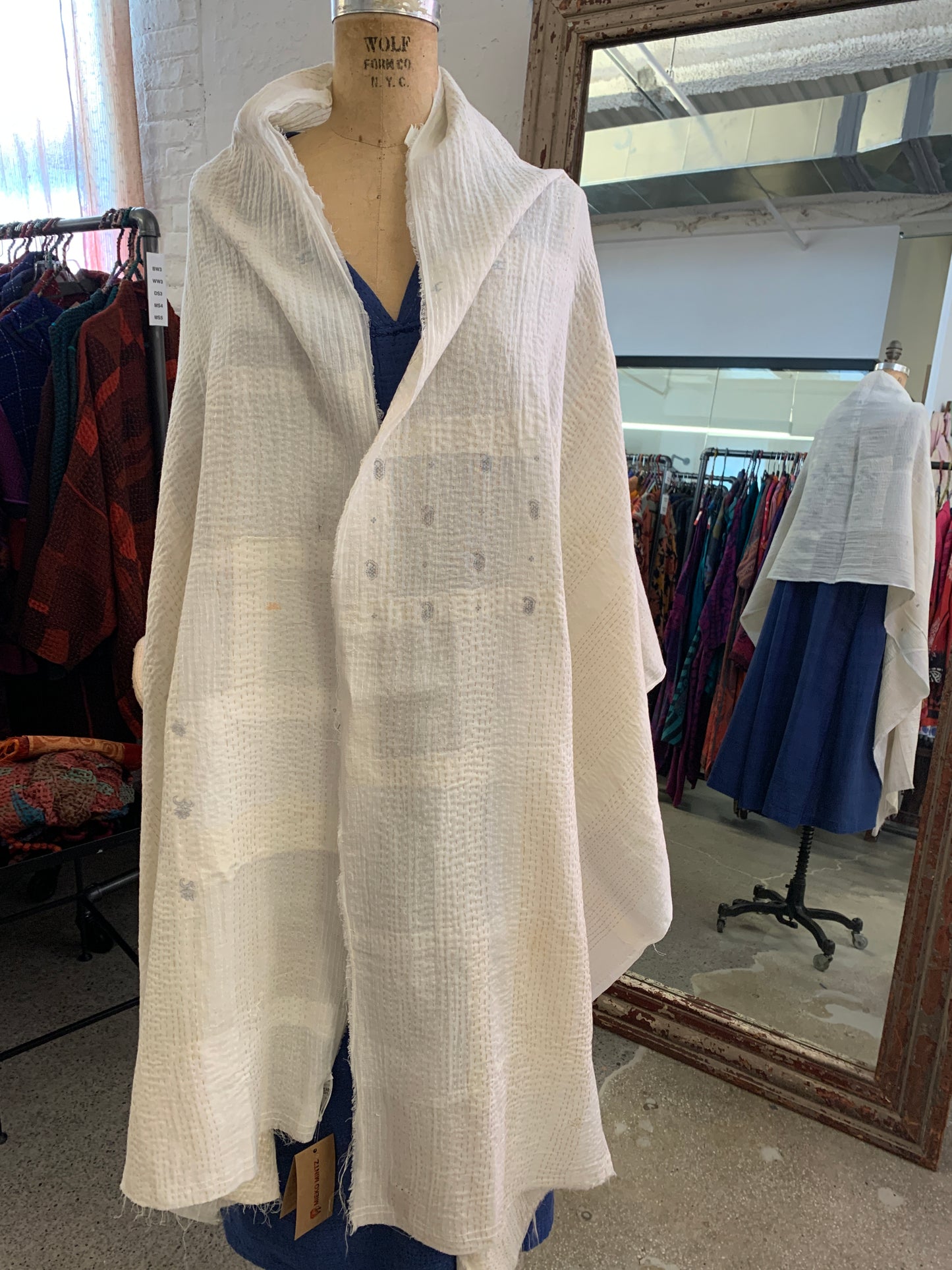 MOSAIC OMBRE KANTHA SHAWL MEDIUM - mo2802-ivy -