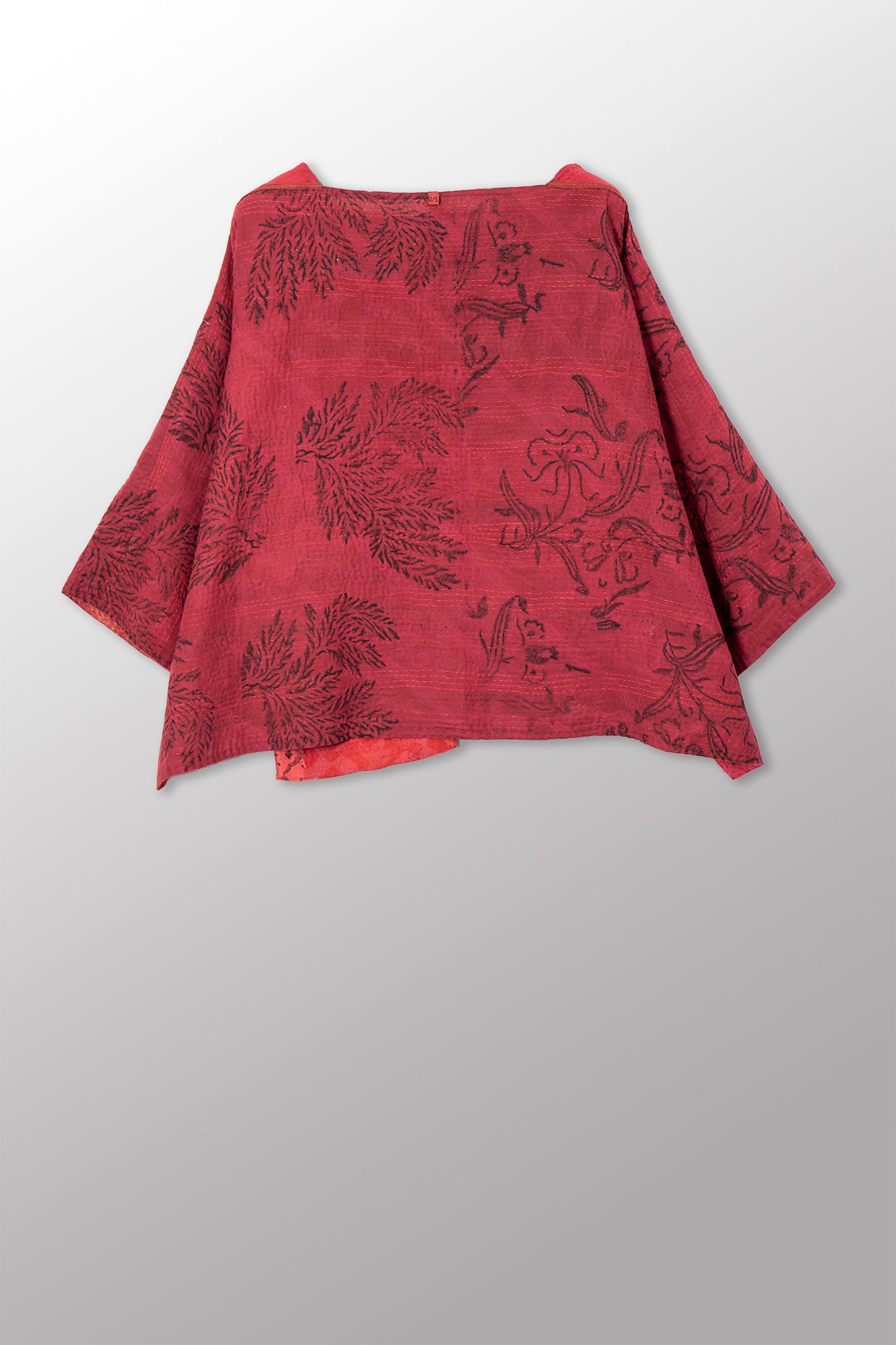 LANDSCAPE FRAYED PATCH KANTHA WITH STAMP 3/4 SLV. CROP TOP MIO - sp-lf2538-red -