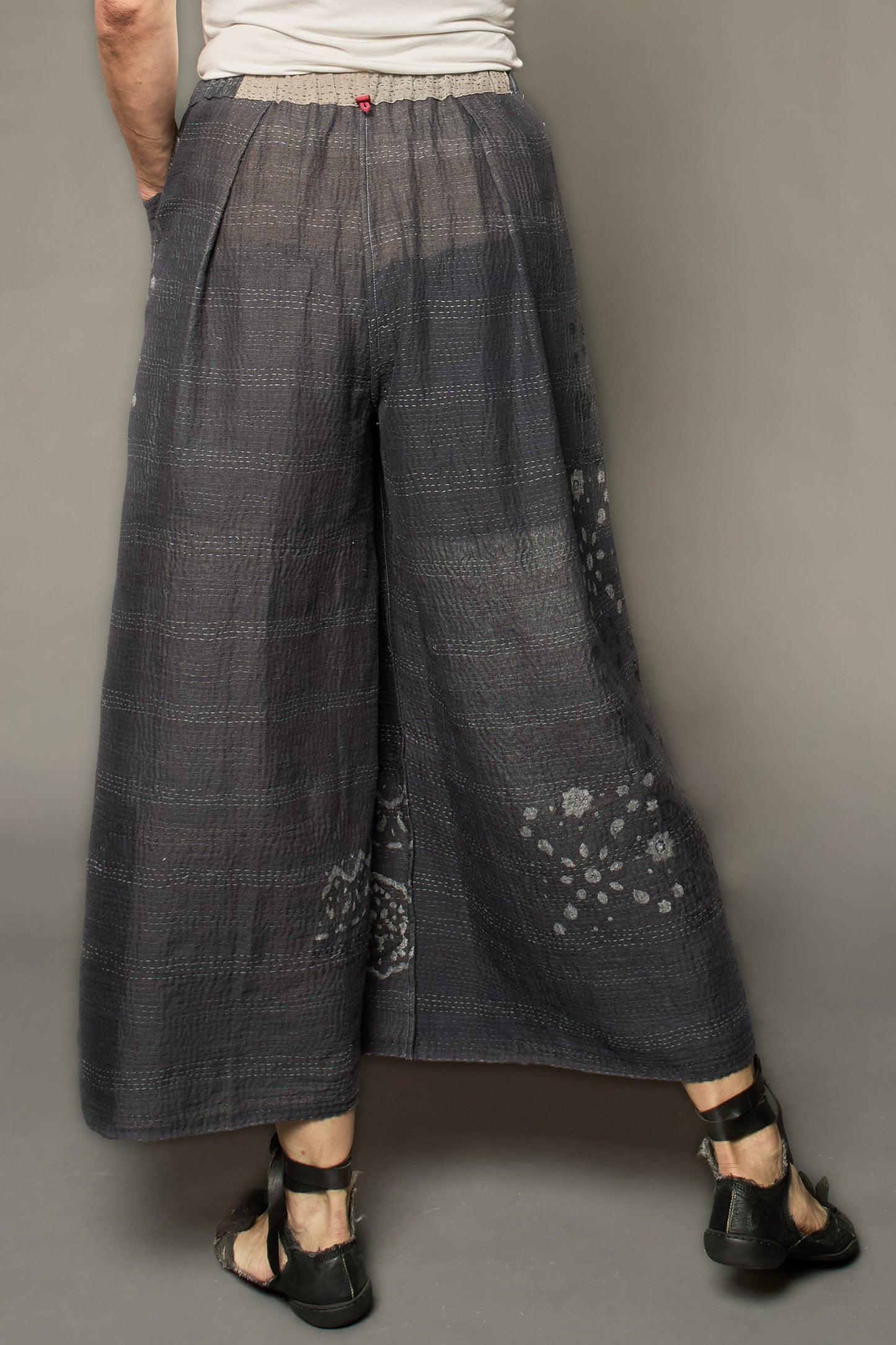 MOSAIC FRAY PATCH KANTHA PLEATED WIDE LEG PANTS - zb2678-gry -