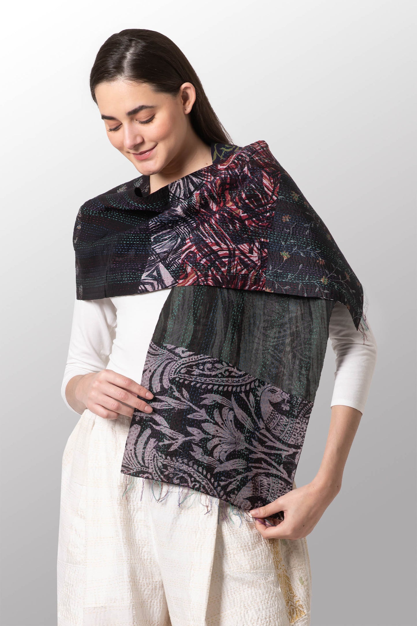 GEORGETTE VINTAGE SILK PATCH KANTHA SCARF SHORT - gs2805-blk -