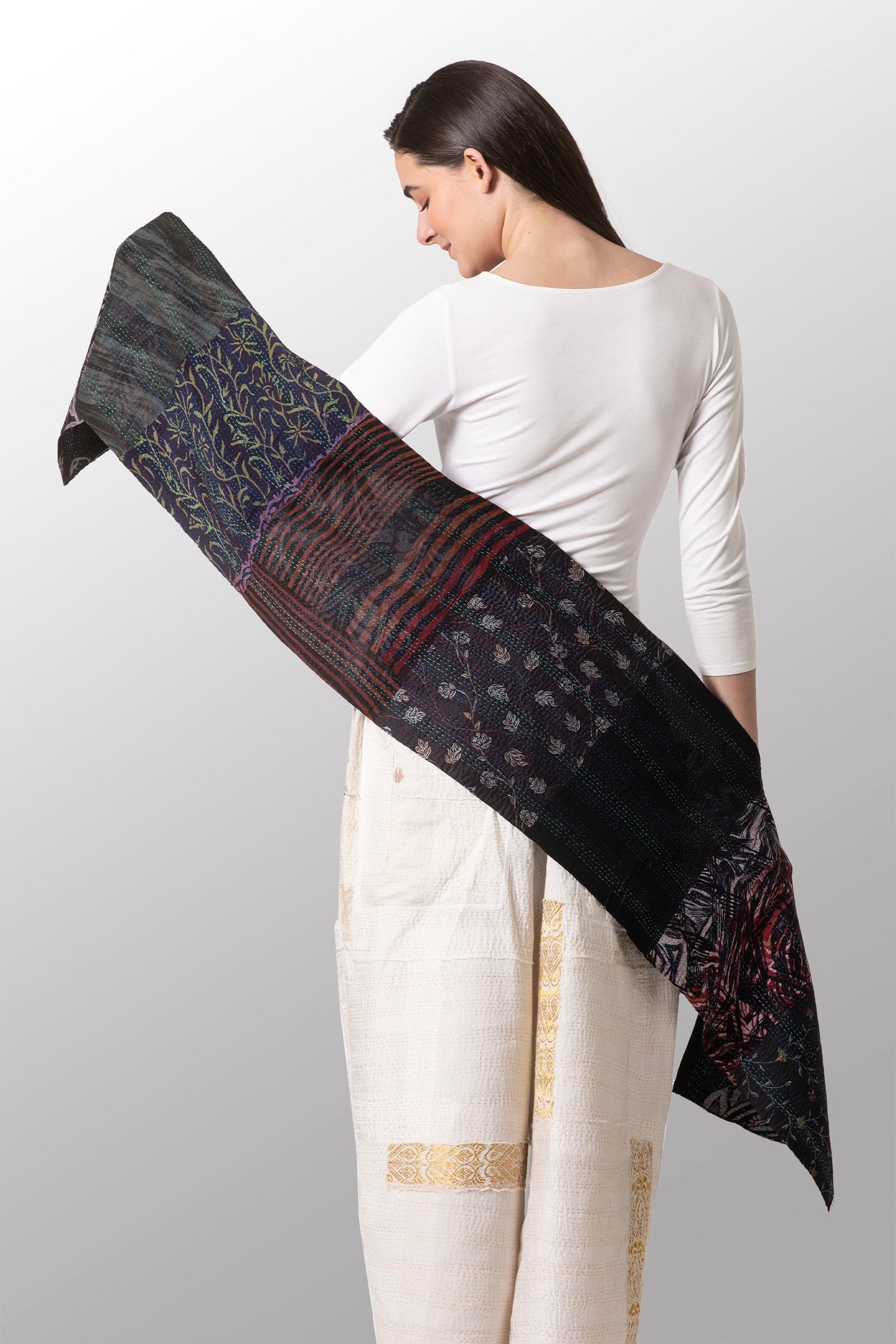 GEORGETTE VINTAGE SILK PATCH KANTHA SCARF SHORT - gs2805-blk -