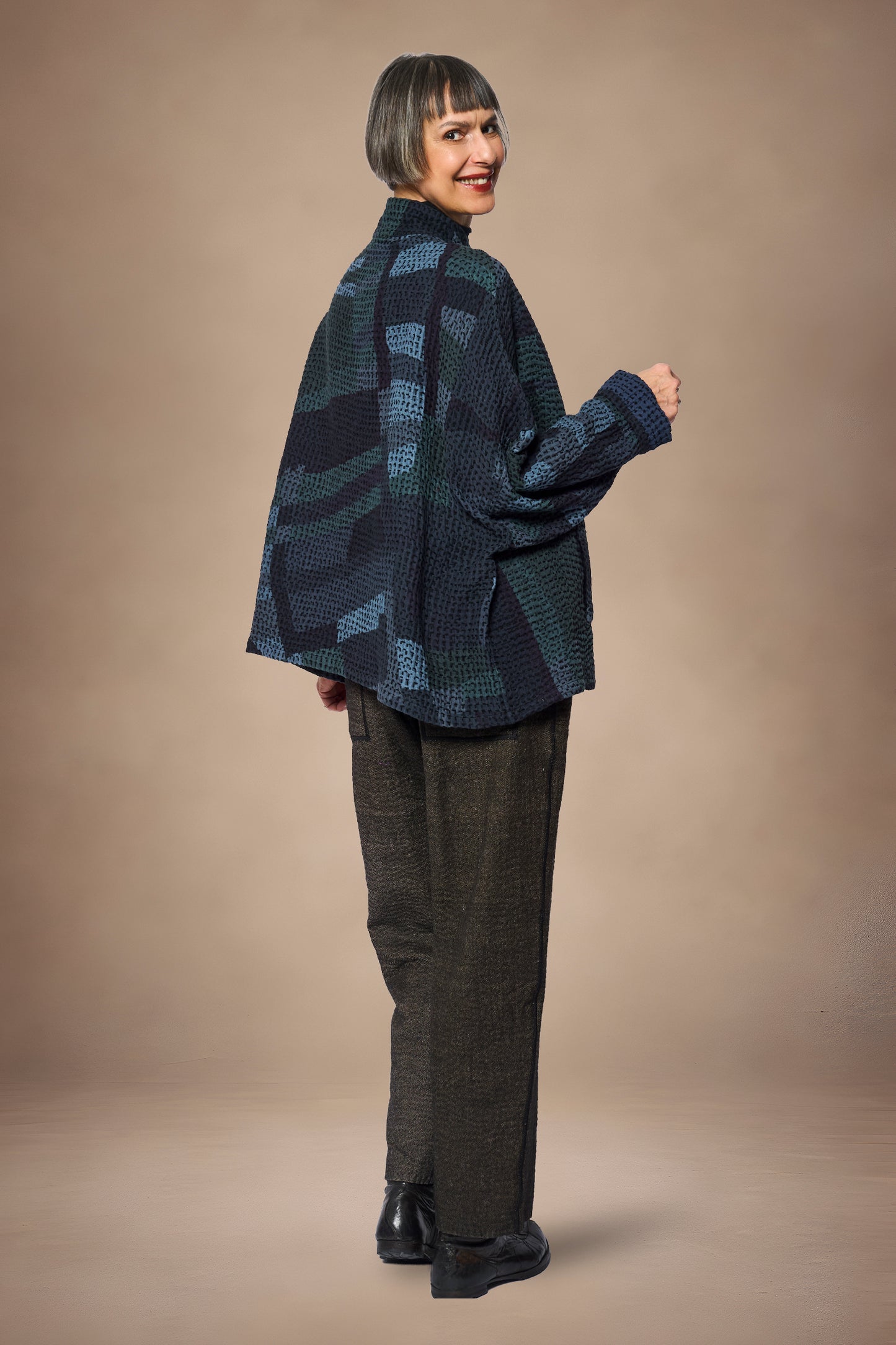 ABSTRACT WAFFLE KANTHA FUNNEL NECK JACKET - bw3j102-nvy -