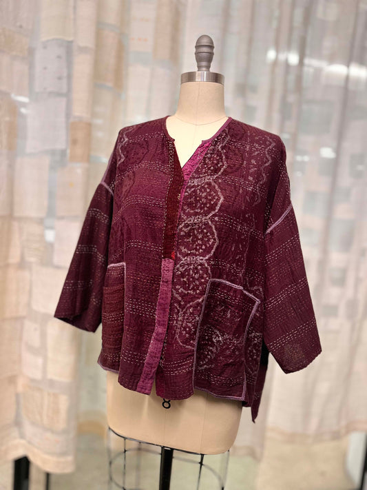 MOSAIC FRAY PATCH KANTHA V-NECK NECK TOP - zb2t108-prp -