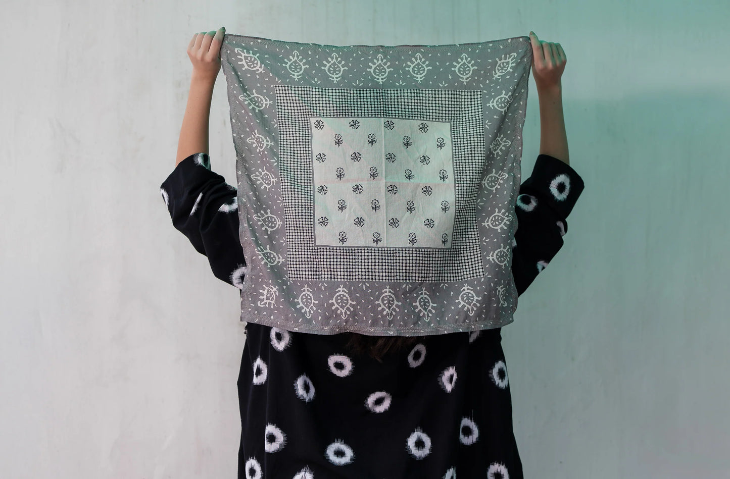 Bandana Handmade Cotton Square kantha - Gray