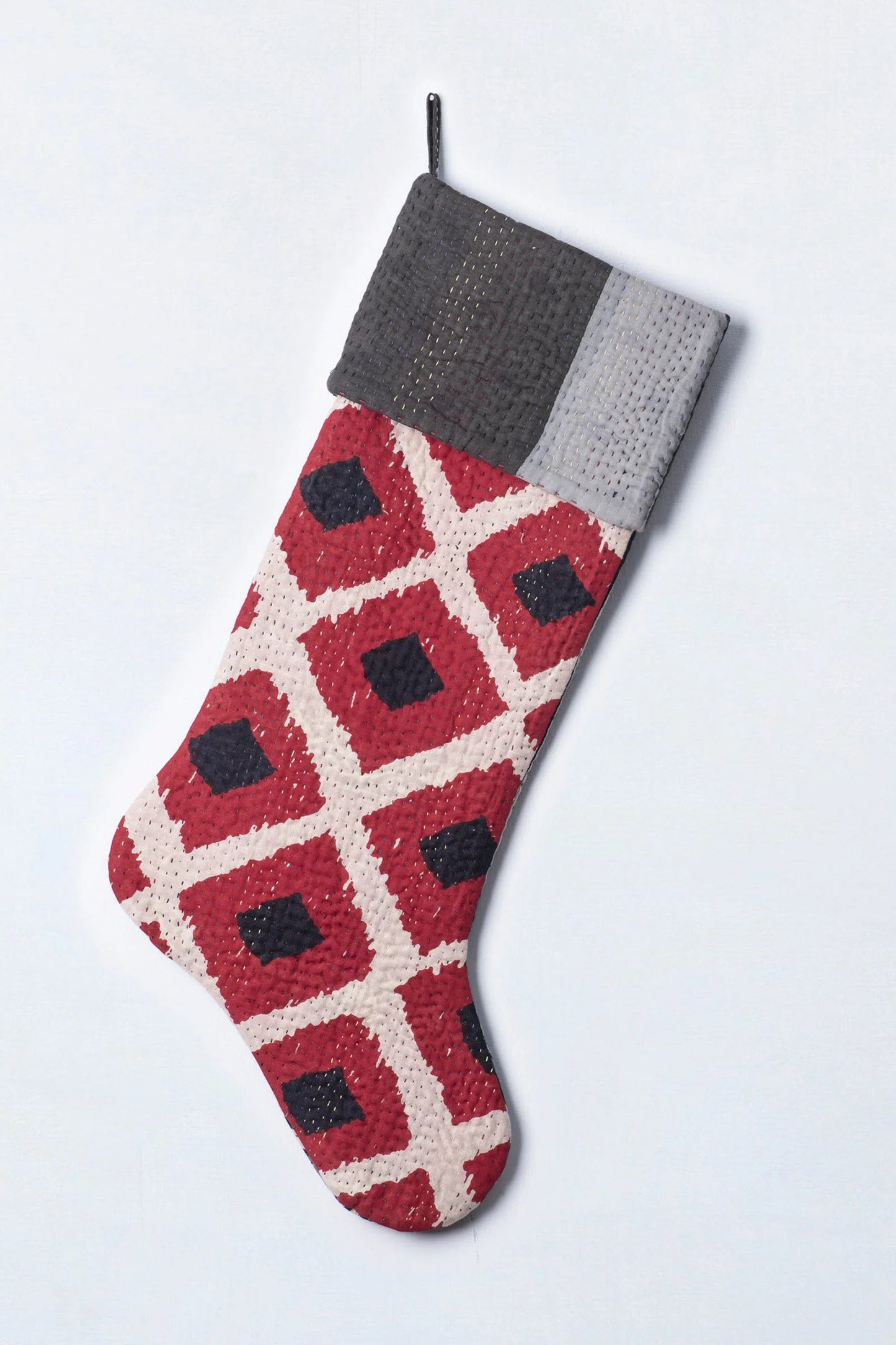 Monotone Ikat Kantha Stocking-Black2