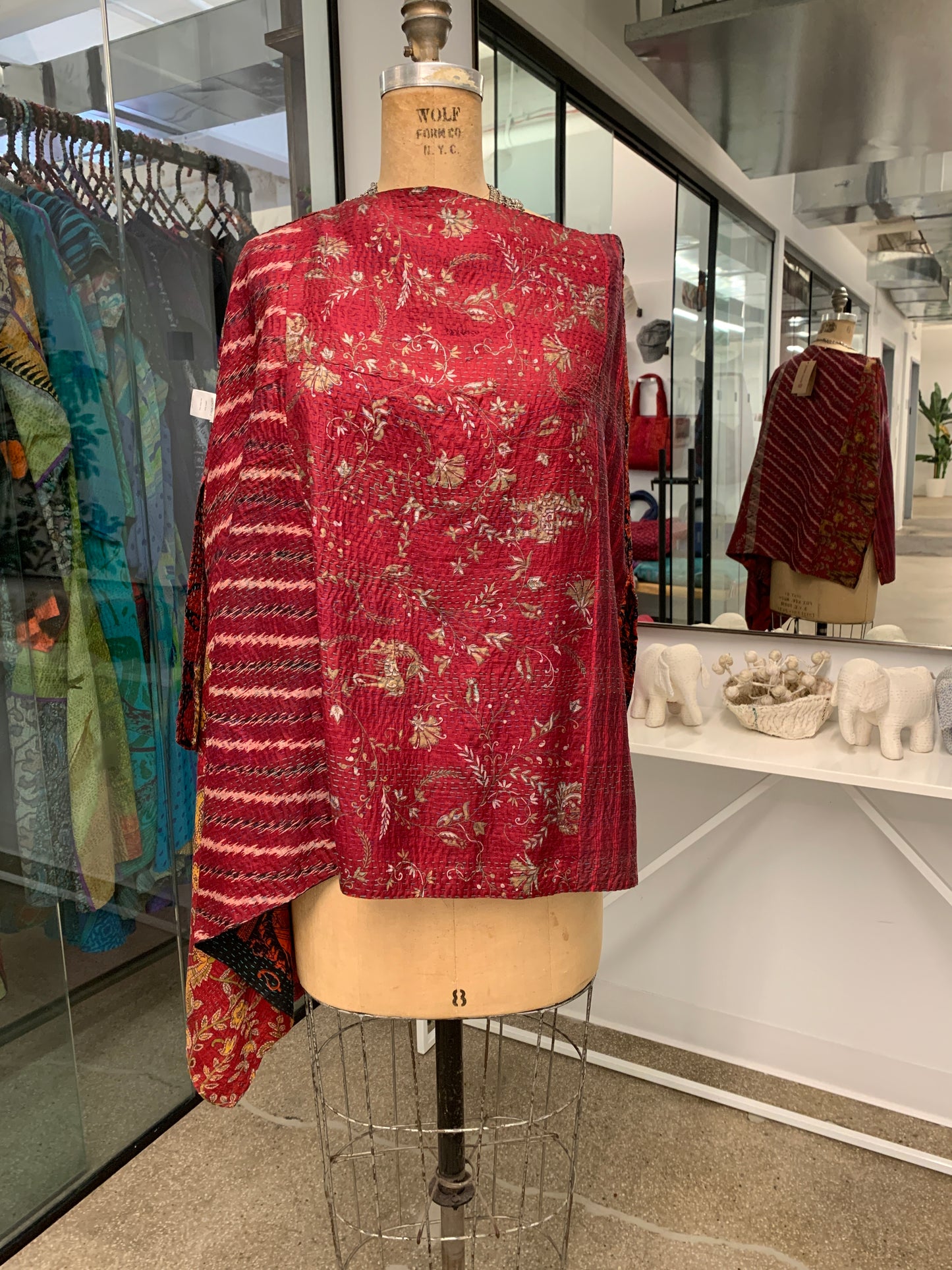 SV2841-0016A @VINTAGE SILK KANTHA LONG CAPE