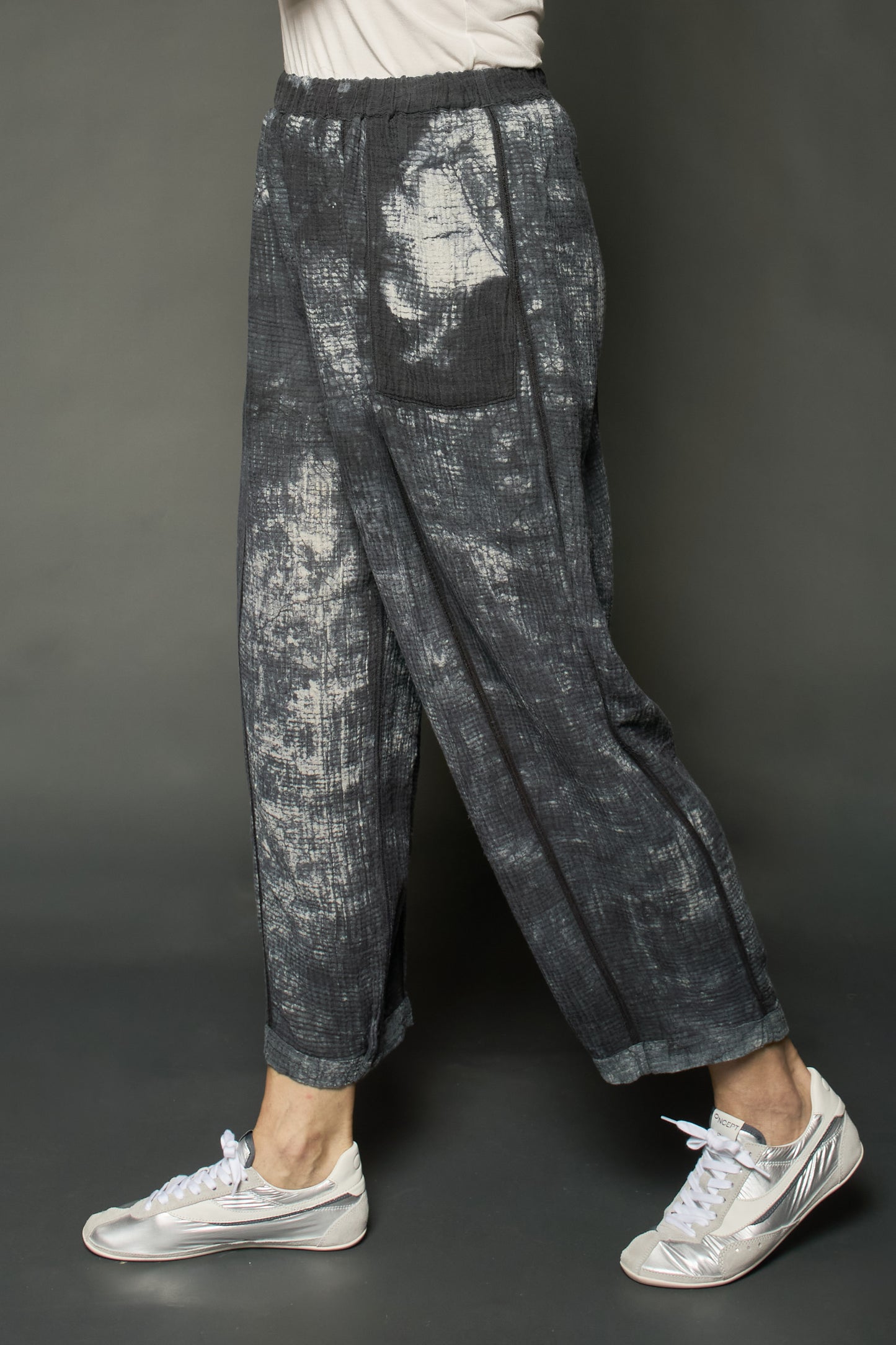 MUD DYE RIPPLE KANTHA BARREL PANTS - yp2641-gry -