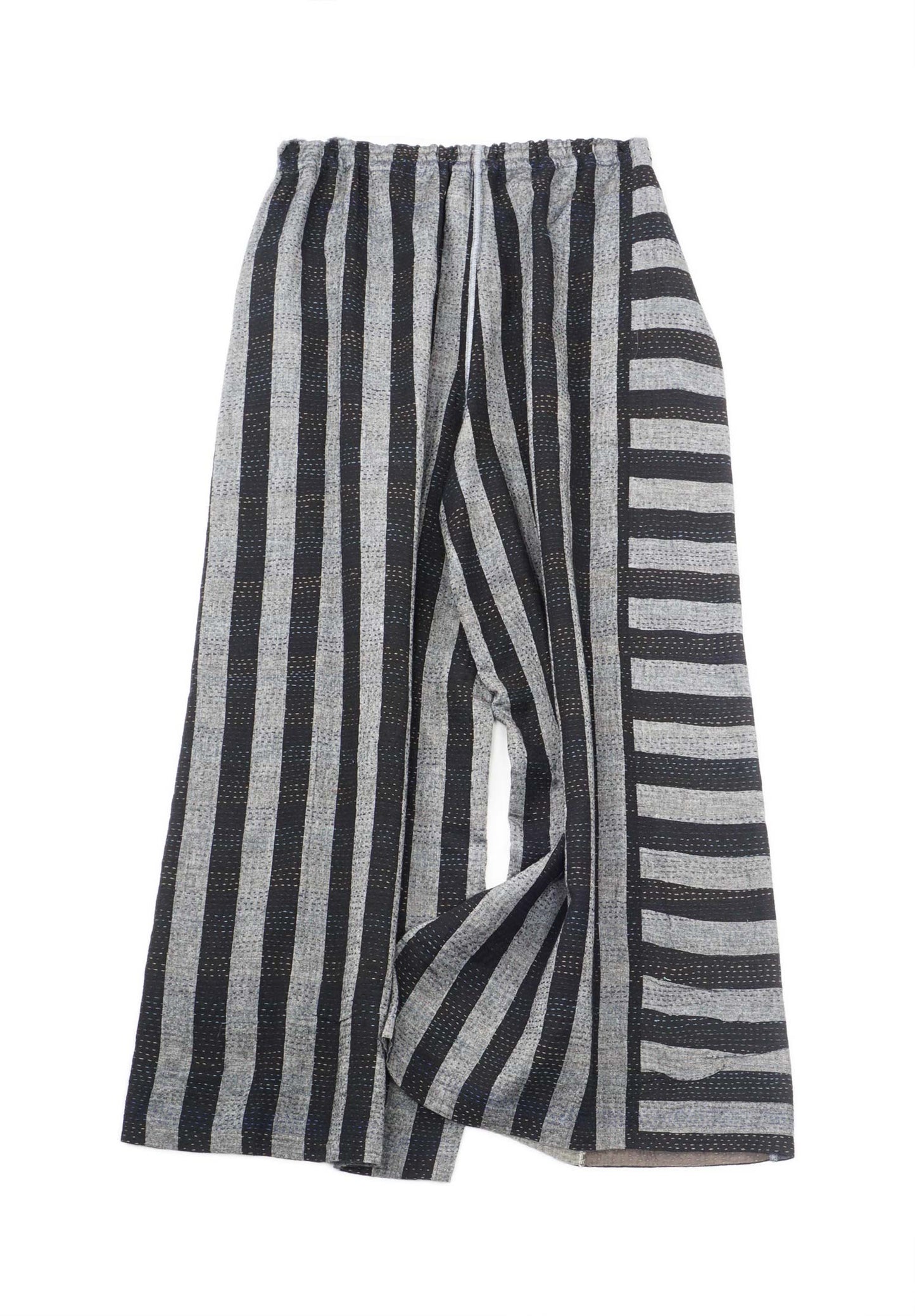 WOVEN STRIPE FRAYED PATCH BACK KANTHA DRAW STRING GAUCHO - wp2627-gry -