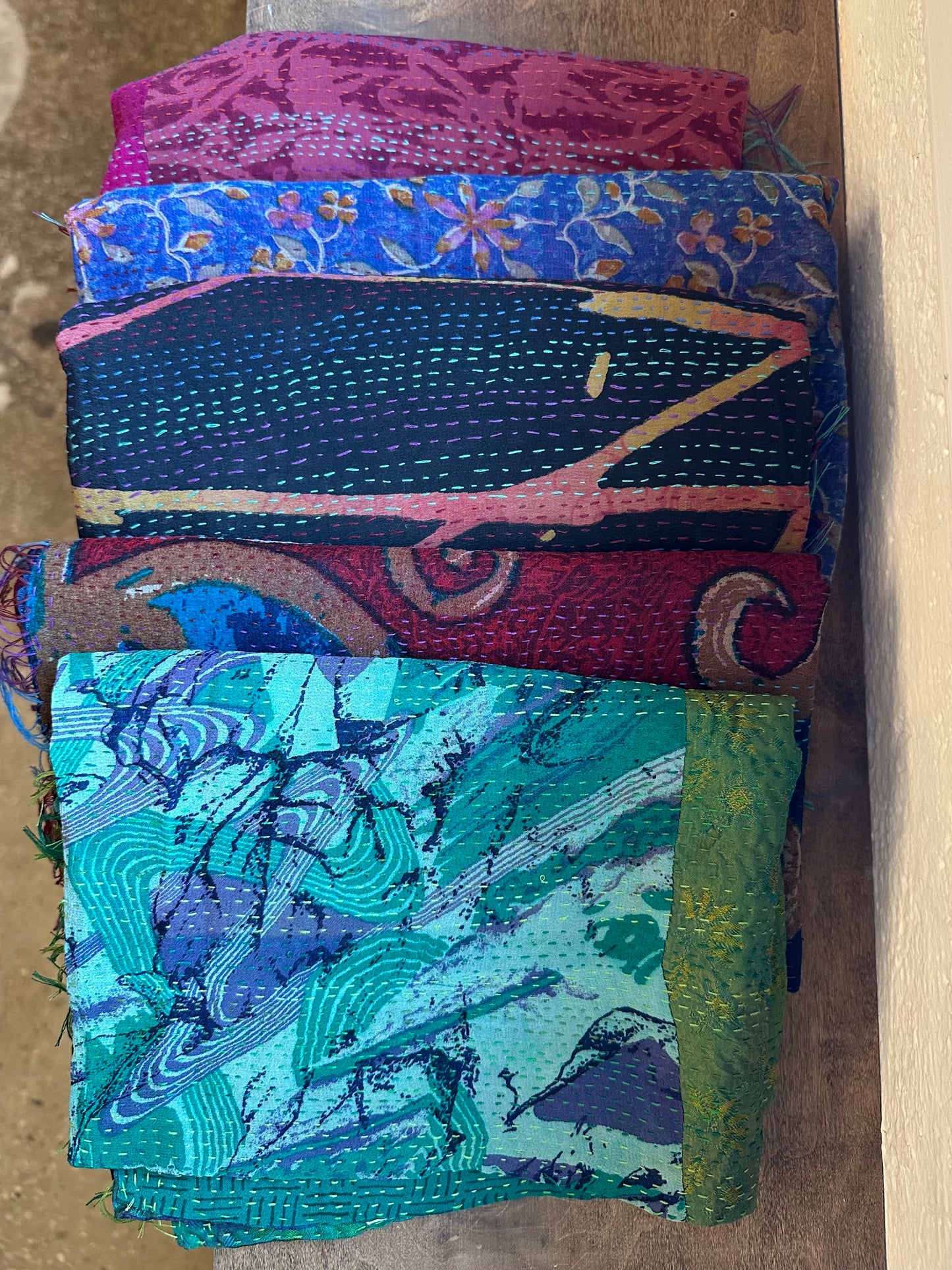 GEORGETTE VINTAGE SILK PATCH KANTHA SCARF SHORT - gs2805-mlt -