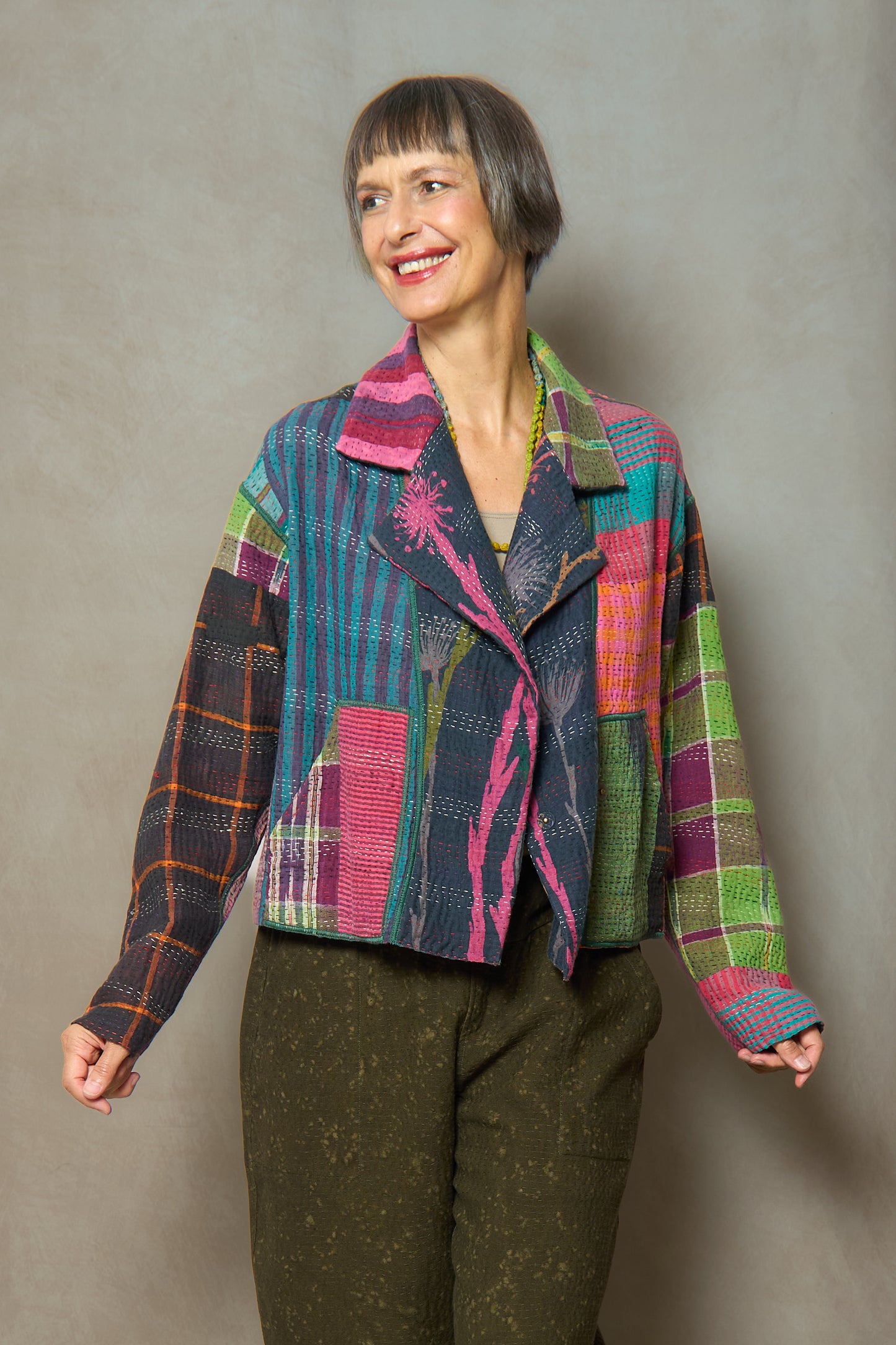 FLOWER PRINT WITH CHECKERED PATCH NEW LAPELED SHORT JACKET - fc4j101-blk -