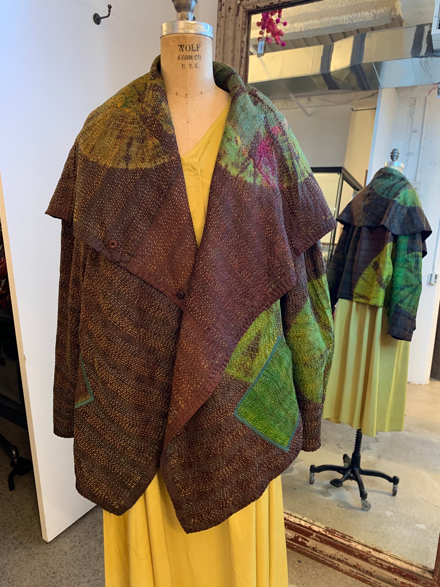 JACQUARD SILK PATCH TIE DYE CIRCLE SHIBORI KANTHA SCARF NECK BLOUSE - wj2561-grn -