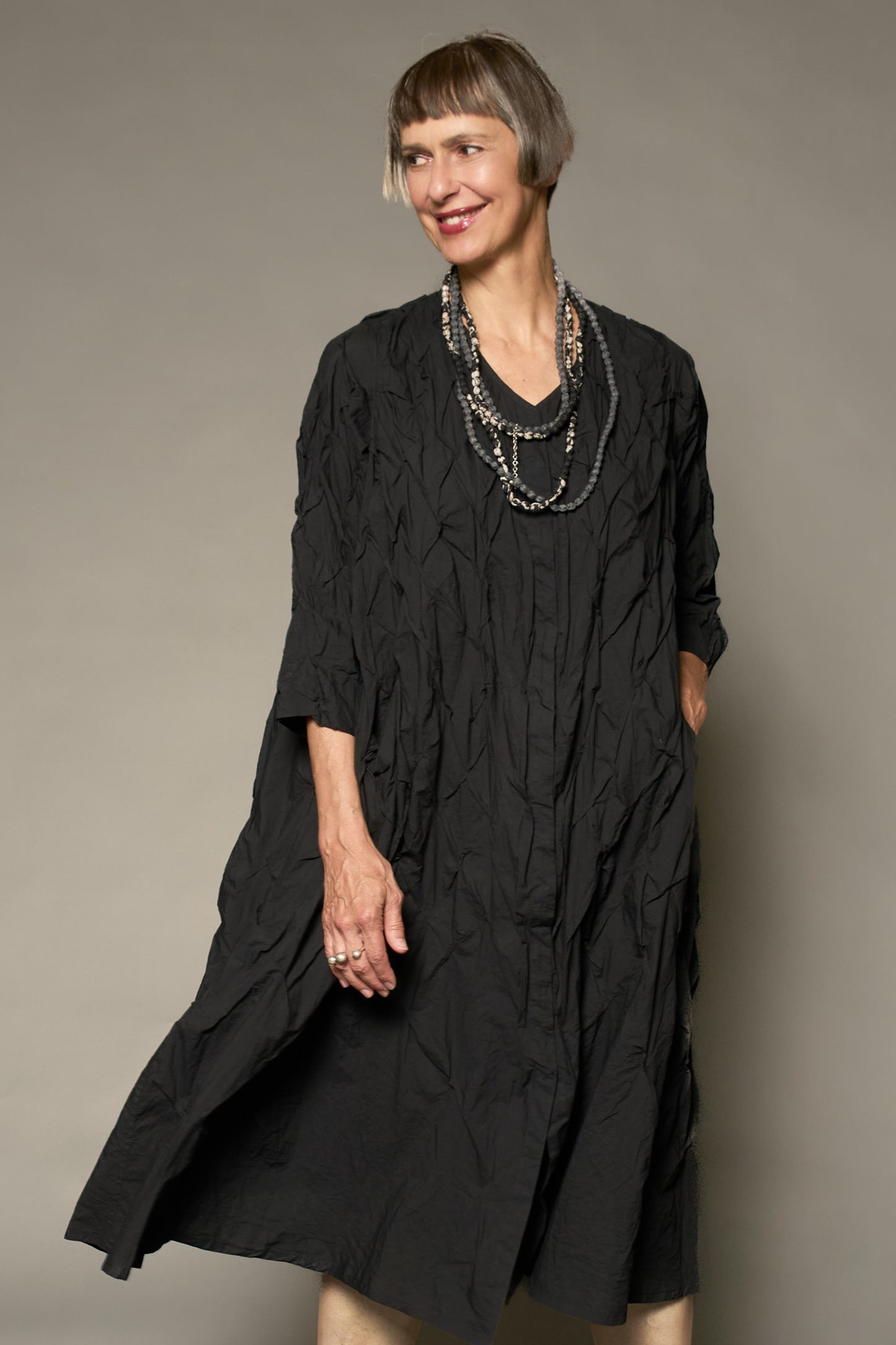 POLISHED COTTON WAVY TUCK A-LINE DRESS - wl1453-blk -