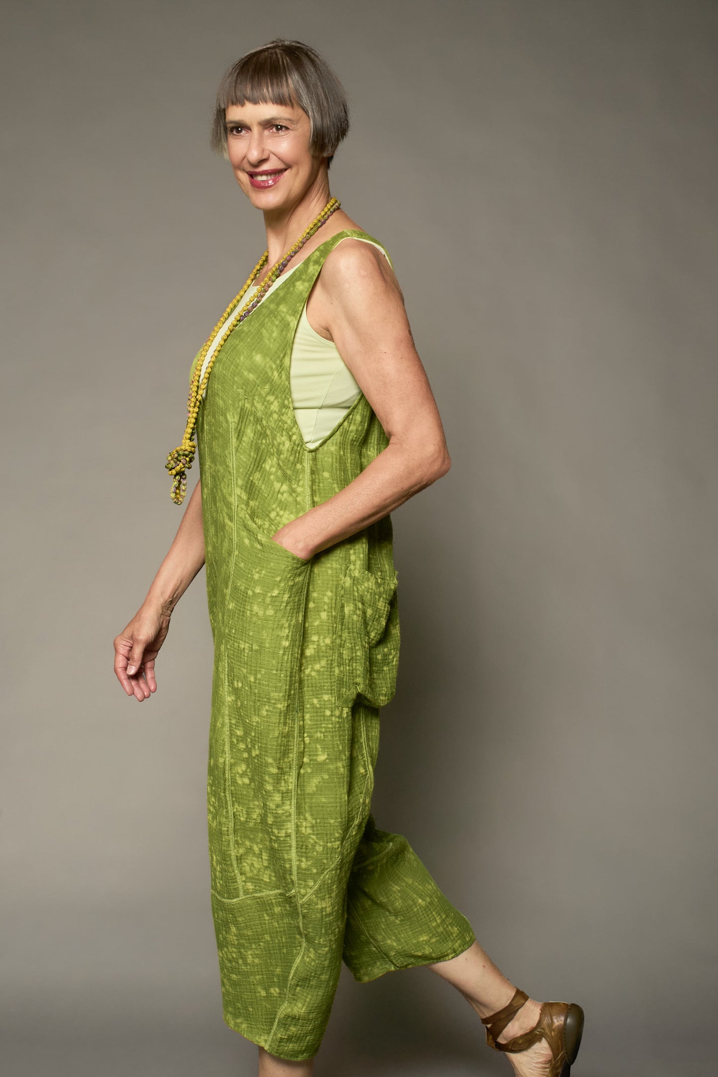 SAND SUN DYE RIPPLE KANTHA V-NECK JUMPER - rs2622-avc -