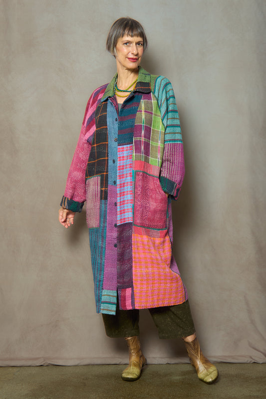 FLOWER PRINT WITH CHECKERED PATCH RAGLAN SLEEVE COAT - fc4337-blk -