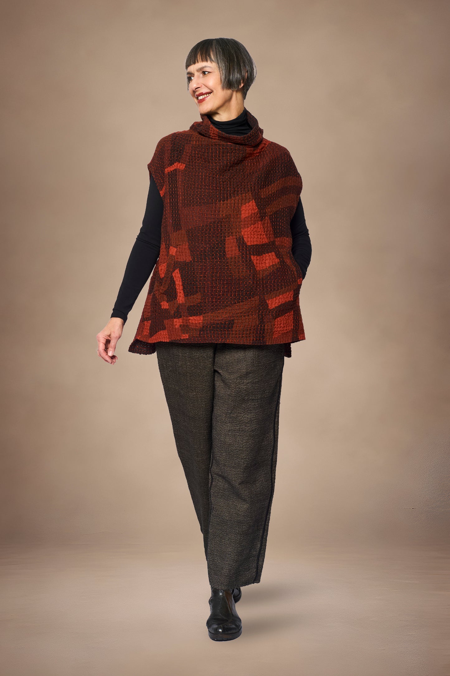 ABSTRACT WAFFLE KANTHA FUNNEL NECK VEST - bw3250-org -