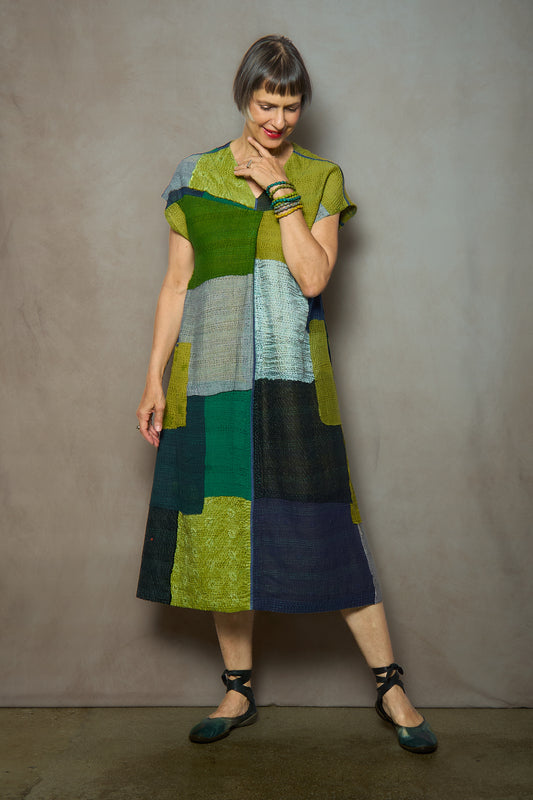 MARBLE FRAY PATCH KANTHA V-NECK FRENCH SLV. DRESS - mf2467-grn -
