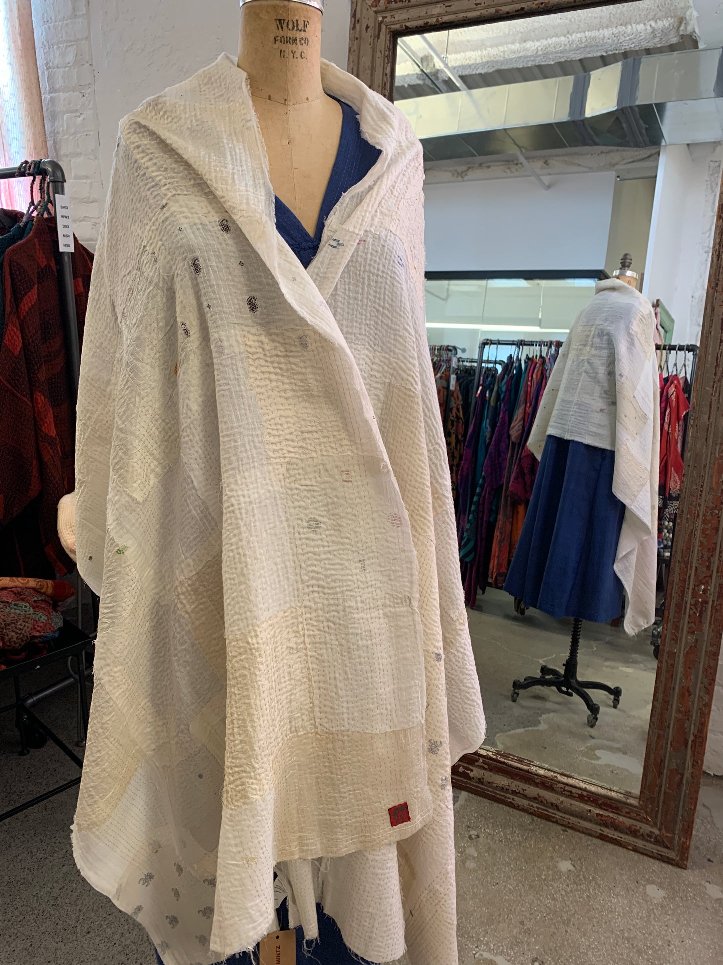 MOSAIC OMBRE KANTHA SHAWL MEDIUM - mo2802-ivy -
