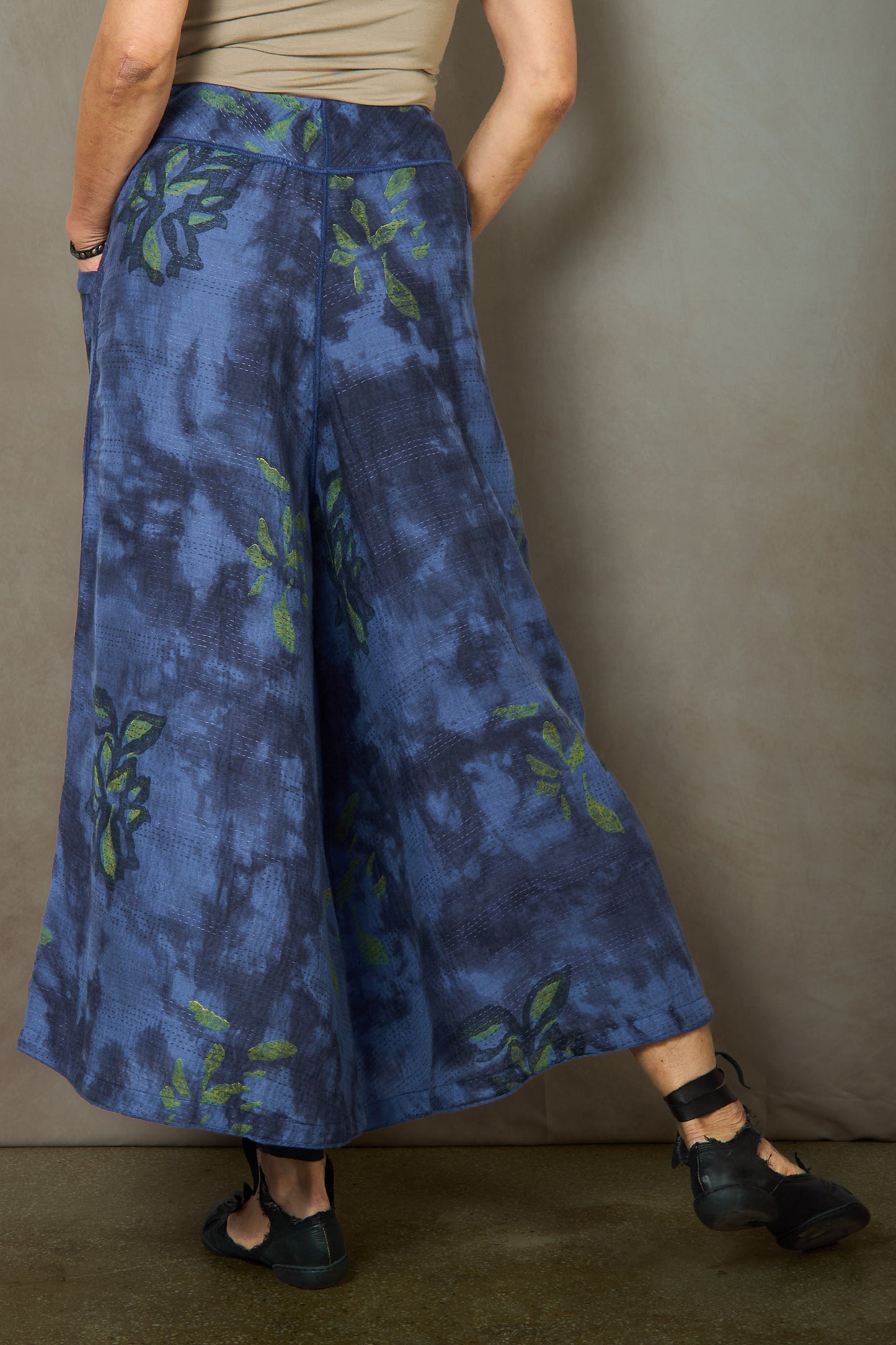 CLOUD TIE DYE FLORAL KANTHA WIDE LEG PANTS - uf2623-blu -