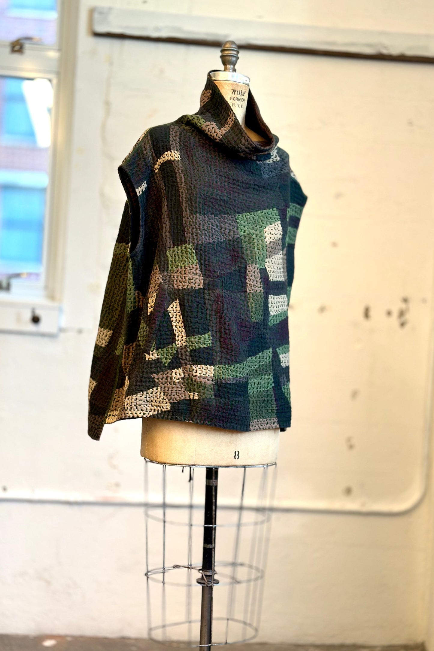 ABSTRACT WAFFLE KANTHA FUNNEL NECK VEST - bw3250-grn -