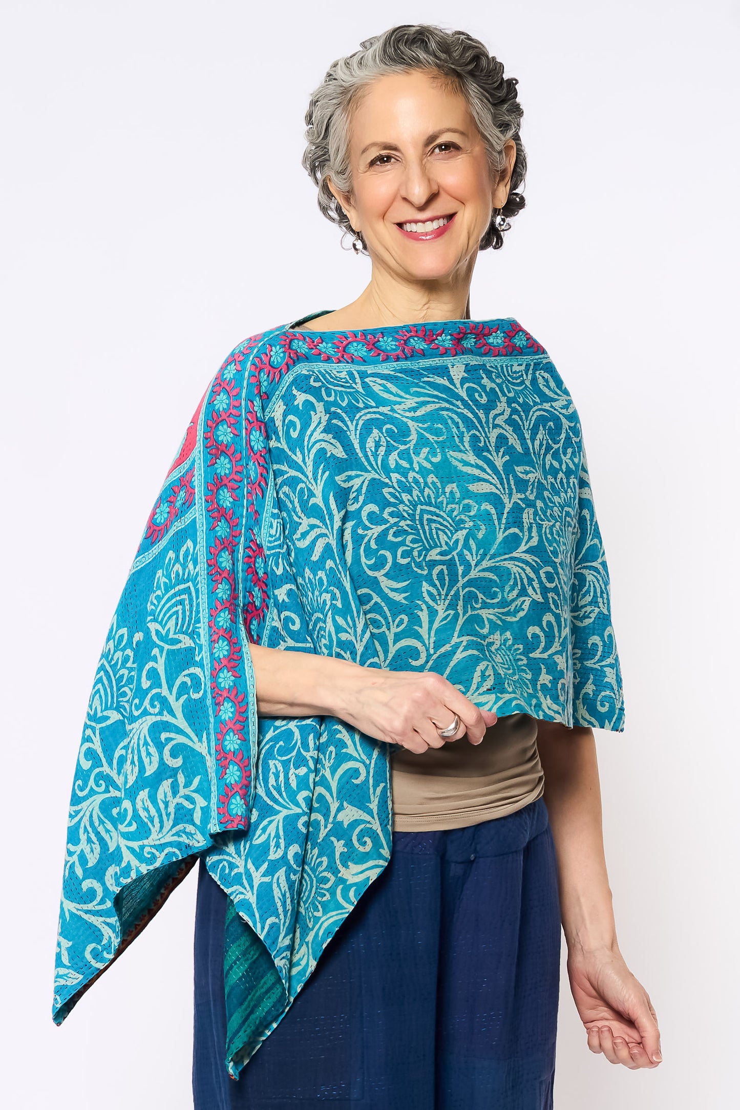 VINTAGE COTTON KANTHA CAPE - cv2806-0004a -