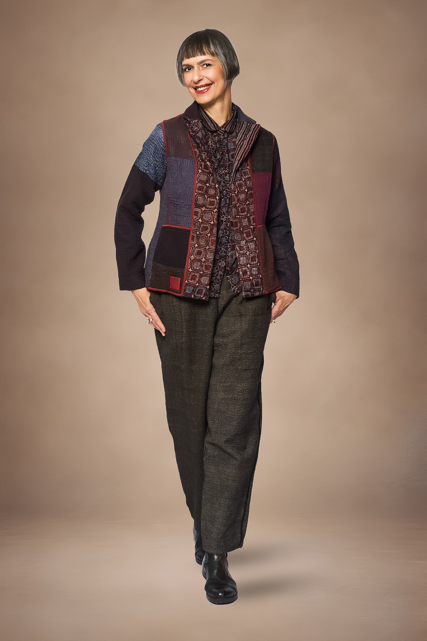 AJRAKH PRINT AND SILK COTTON PATCH KANTHA SHAPED JACKET - az4j109-brn -