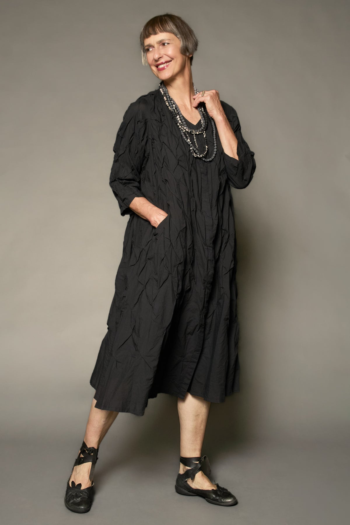 POLISHED COTTON WAVY TUCK A-LINE DRESS - wl1453-blk -