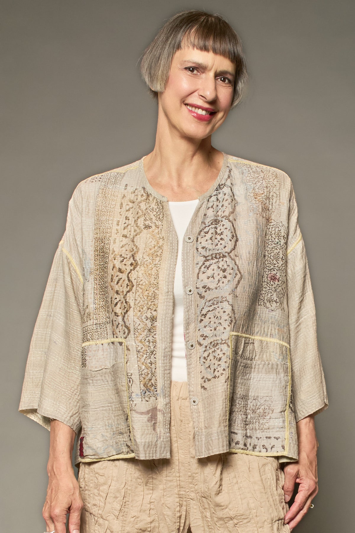 MOSAIC FRAY PATCH KANTHA V-NECK NECK TOP - zb2t108-ivy -