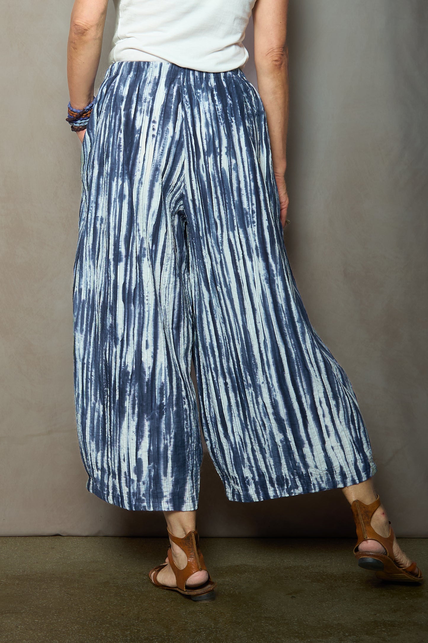 CAMBRIC TIE DYE RIPPLE TUCK WIDE LEG LANTERN PANTS - tr1646-nvy -