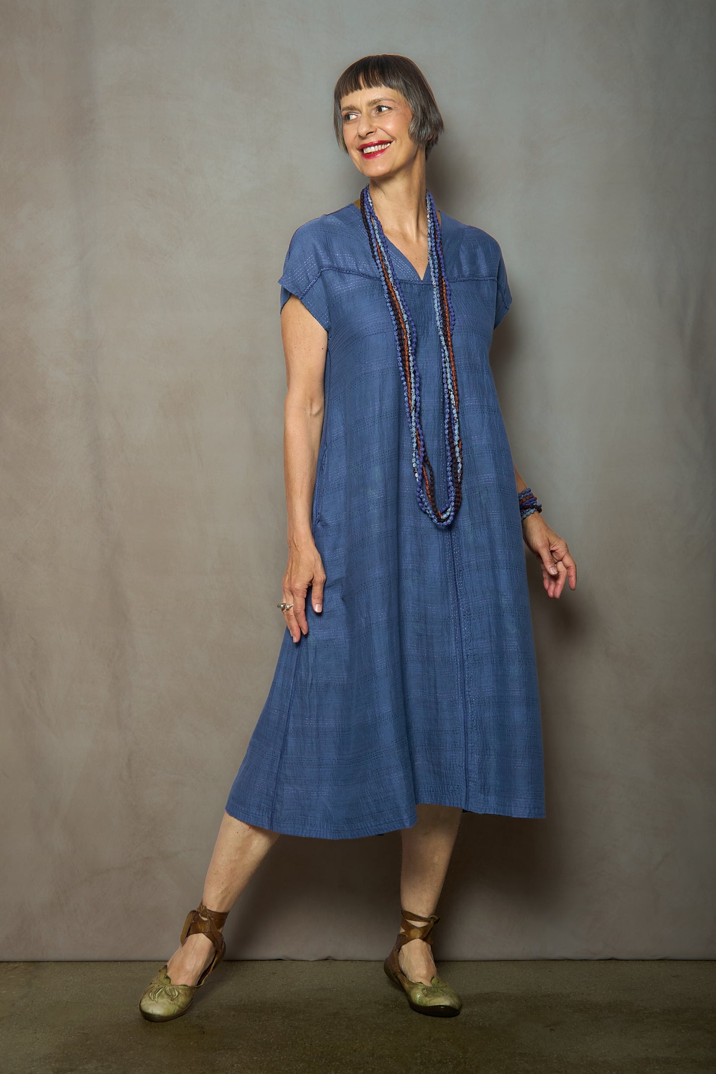 CLOUD TIE DYE FLORAL KANTHA V-NECK FRENCH SLV. DRESS - uf2467-blu -