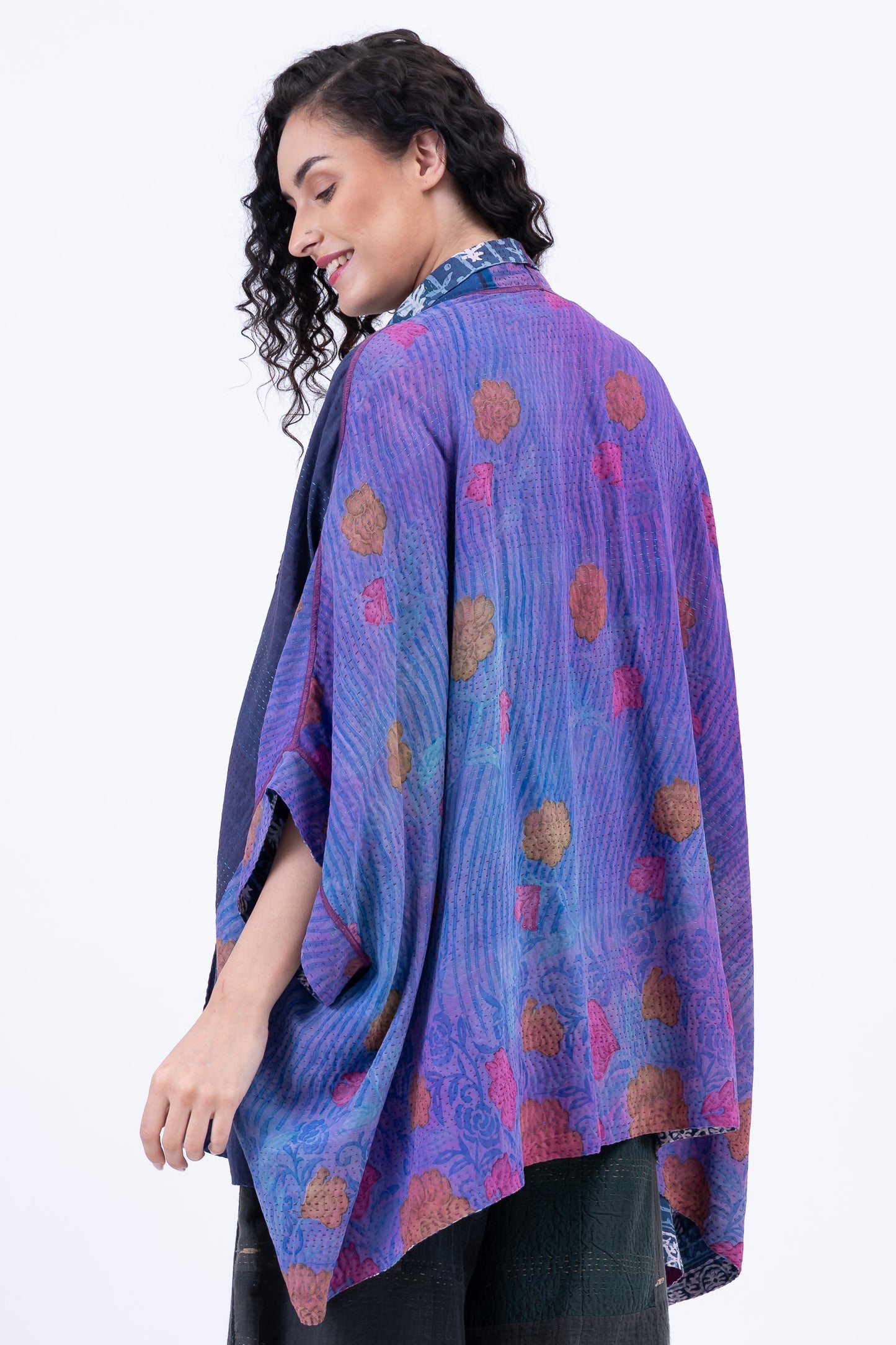 VINTAGE SILK GEORGETTE COTTON KANTHA DOUBLE COLLAR PONCHO - gc2323-0004a -