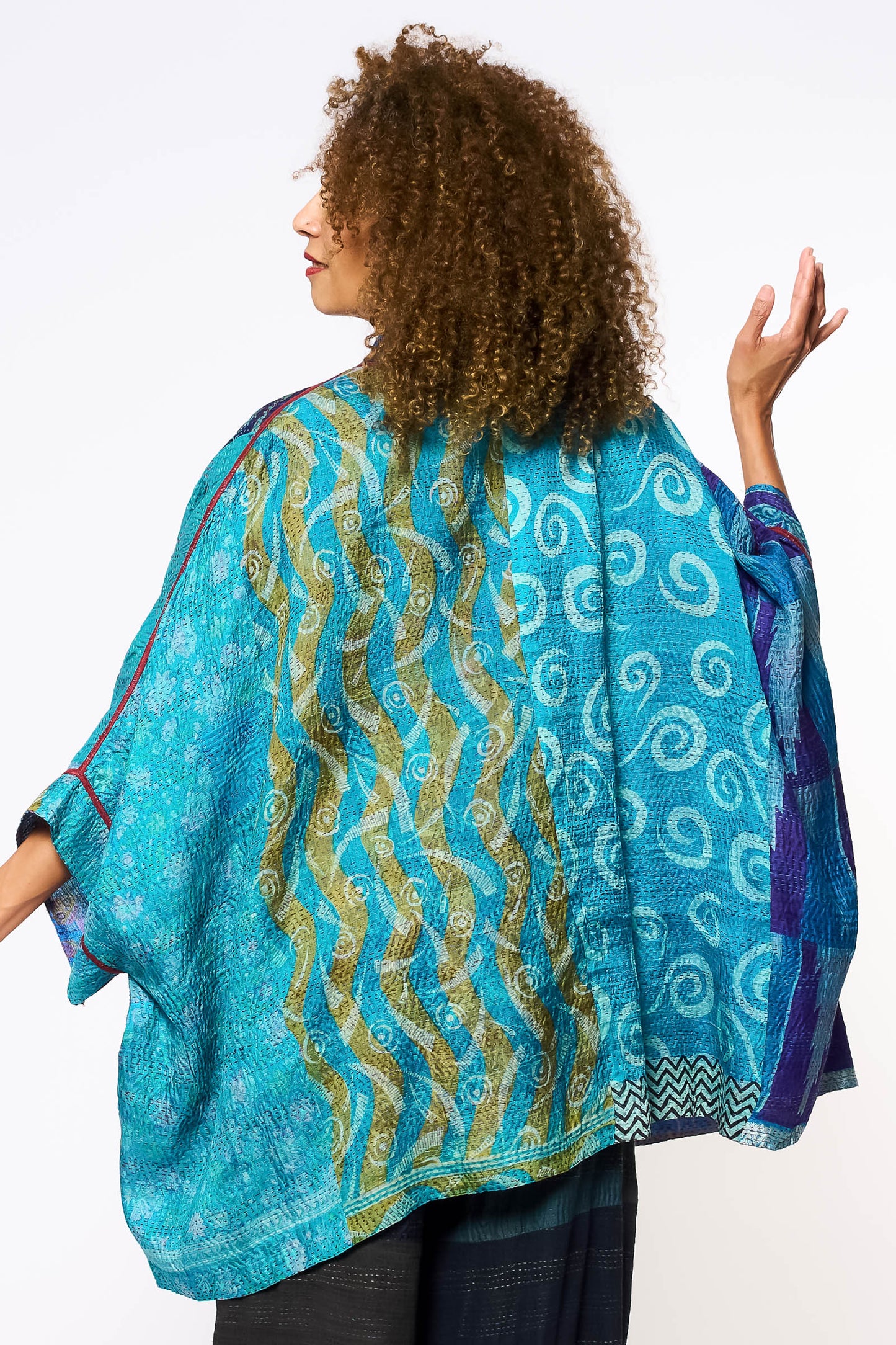VINTAGE SILK KANTHA DOUBLE COLLAR PONCHO - sv2323-0021a -