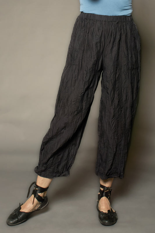 POLISHED COTTON RANDOM TUCK VOILE BARREL PANTS - rc1641-blk -