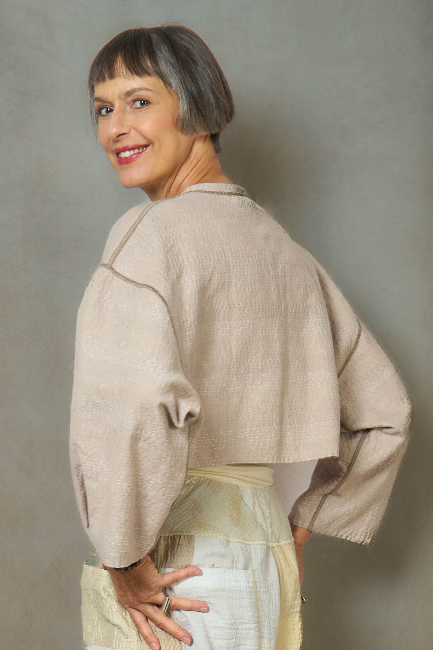 DUCK SUN DYE WITH PATCH KANTHA SLEEVE JACKET - us2090-ivy -