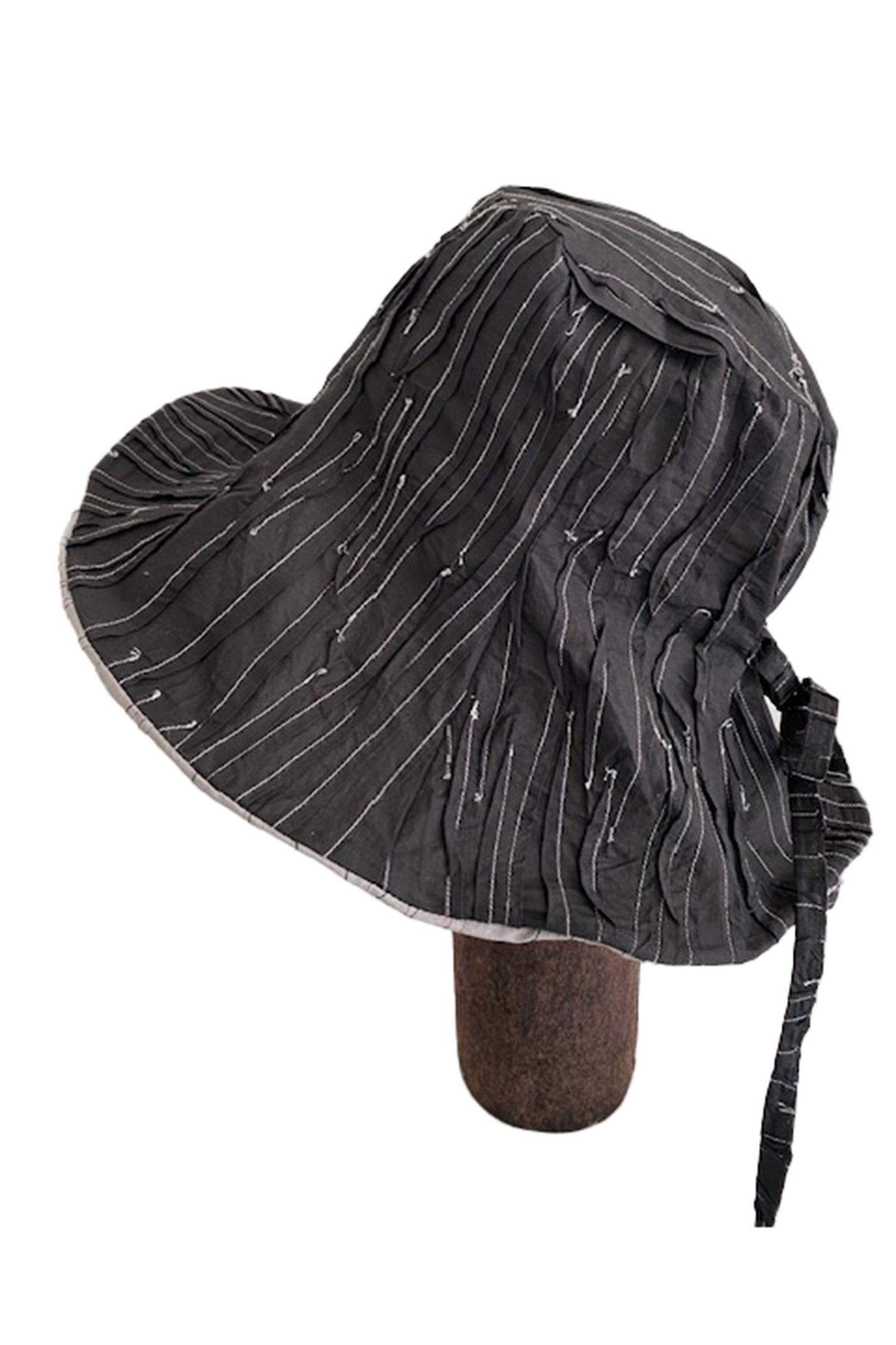 KANTHA TULIP HAT BY KYOKO MURAYAMA - kym-rc2894-blg -