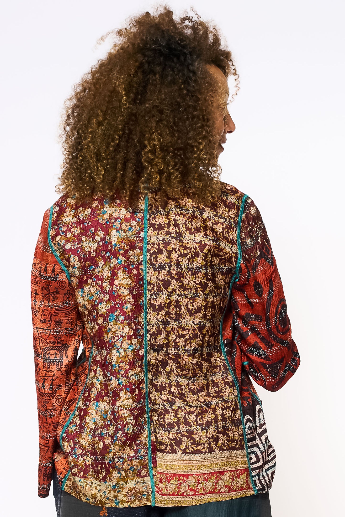 VINTAGE SILK KANTHA SHORT JKT - sv2007-0073m -