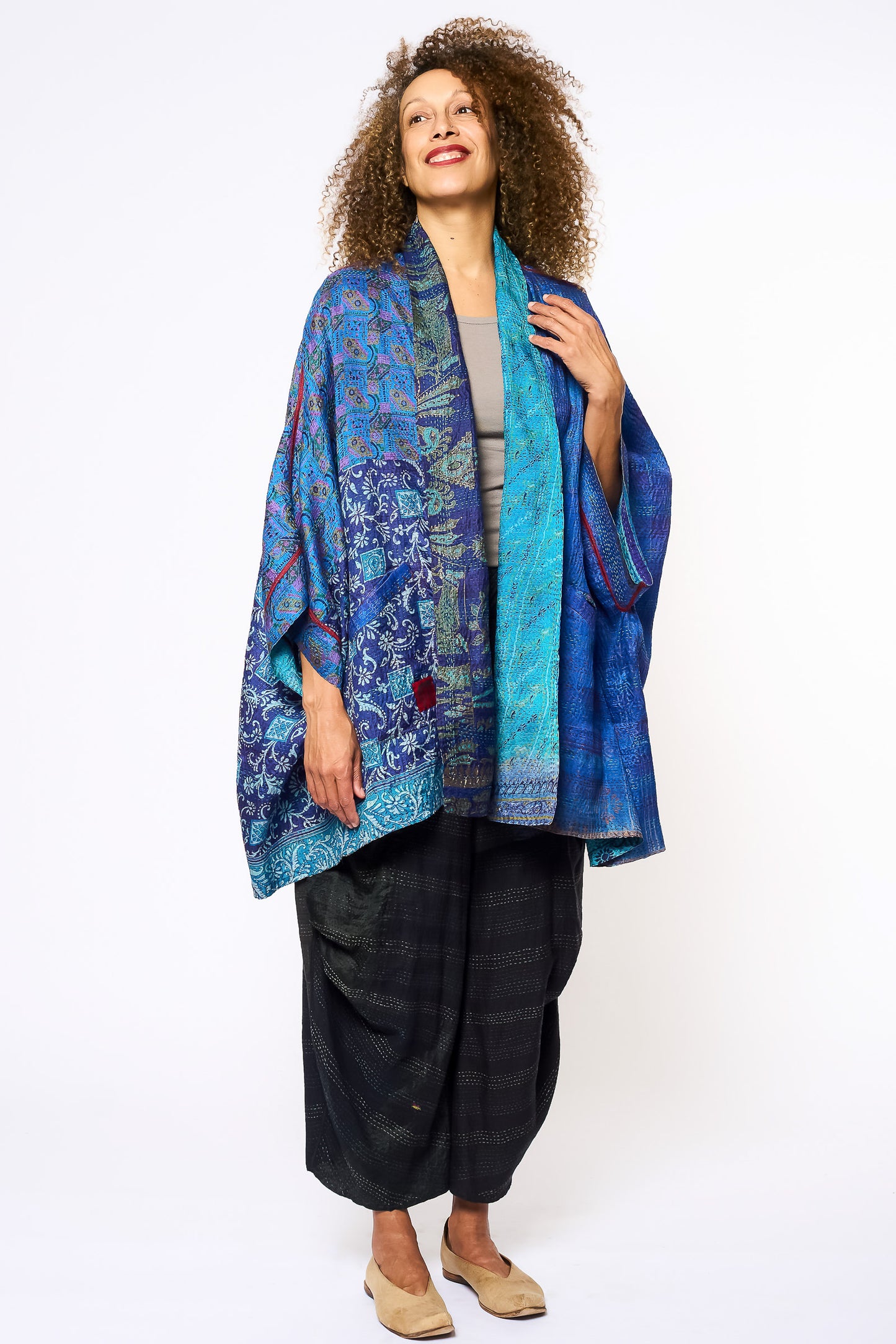 VINTAGE SILK KANTHA DOUBLE COLLAR PONCHO - sv2323-0021a -