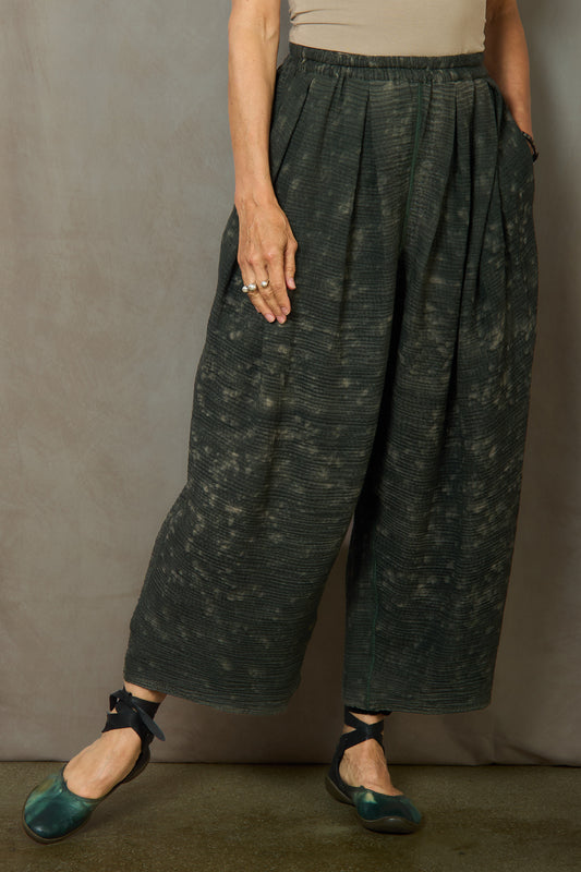 SAND SUN DYE RIPPLE KANTHA TUCKED GATHER PANTS - rs2677-grn -