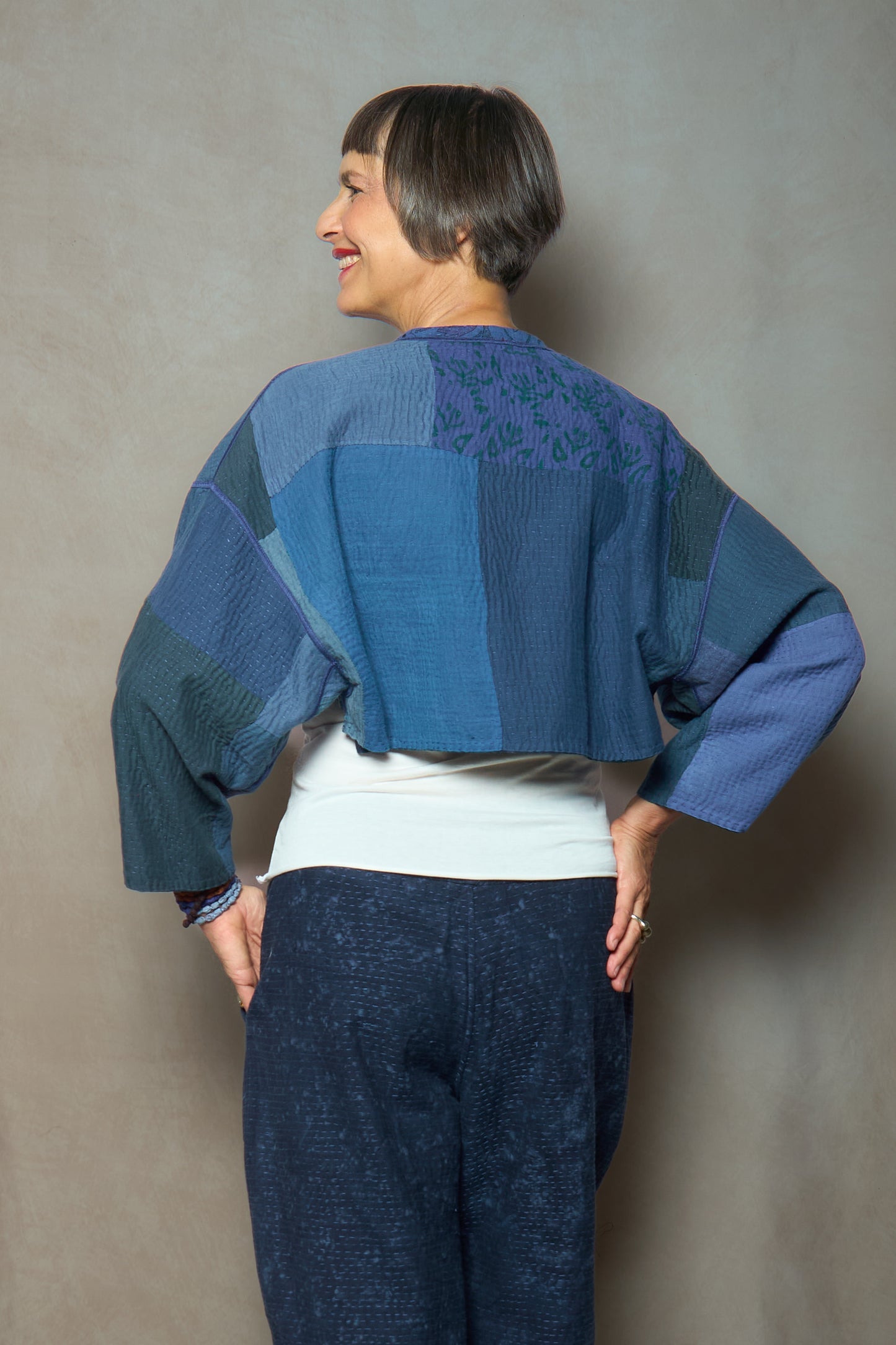 DUCK SUN DYE WITH PATCH KANTHA SLEEVE JACKET - us2090-nvy -