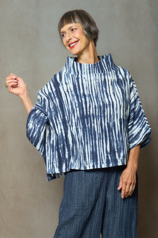 CAMBRIC TIE DYE RIPPLE TUCK FUNNEL NECK TOP - tr1t102-nvy -