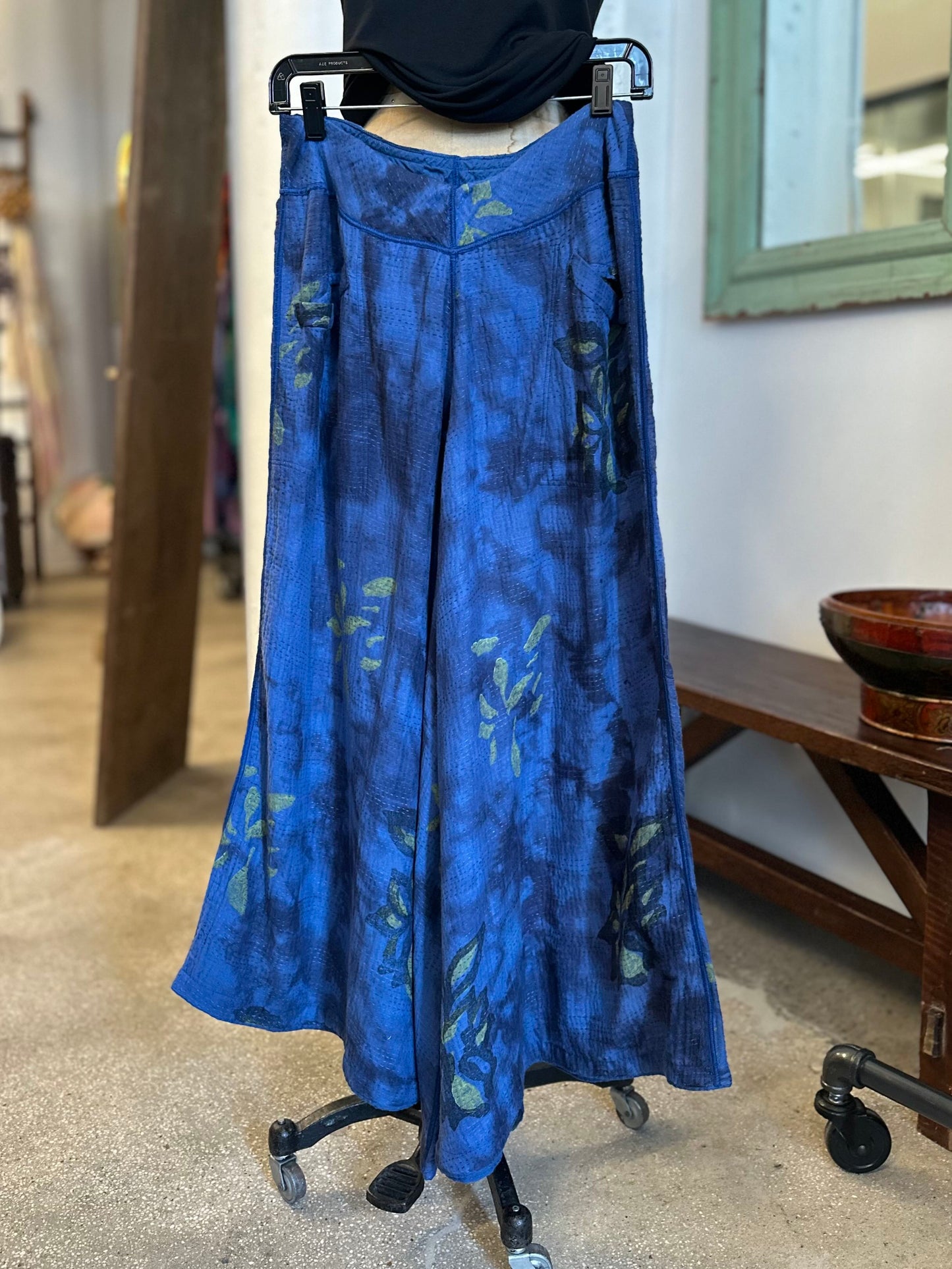 CLOUD TIE DYE FLORAL KANTHA WIDE LEG PANTS - uf2623-blu -