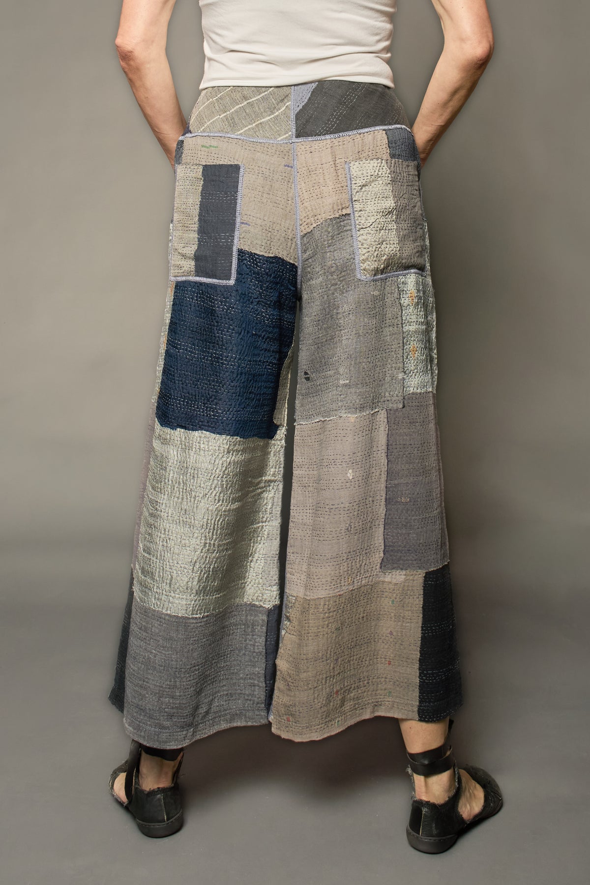 MOSAIC FRAY PATCH KANTHA MID RISE WIDE LEG PANTS - zb2665-gry -
