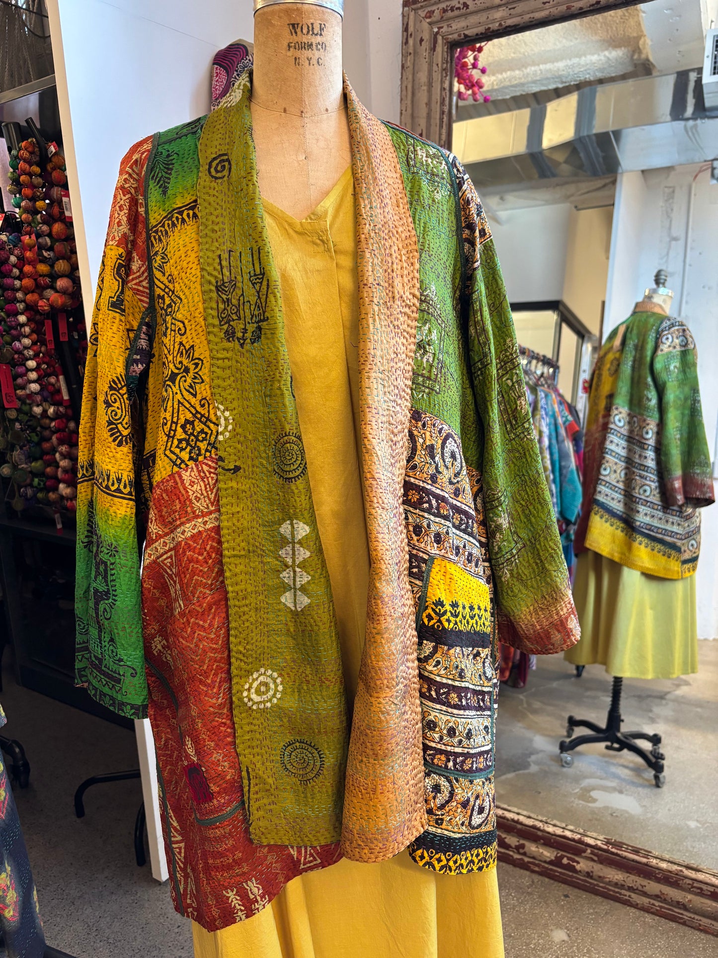 VINTAGE SILK KANTHA A-LINE JKT - sv2003-0398a -