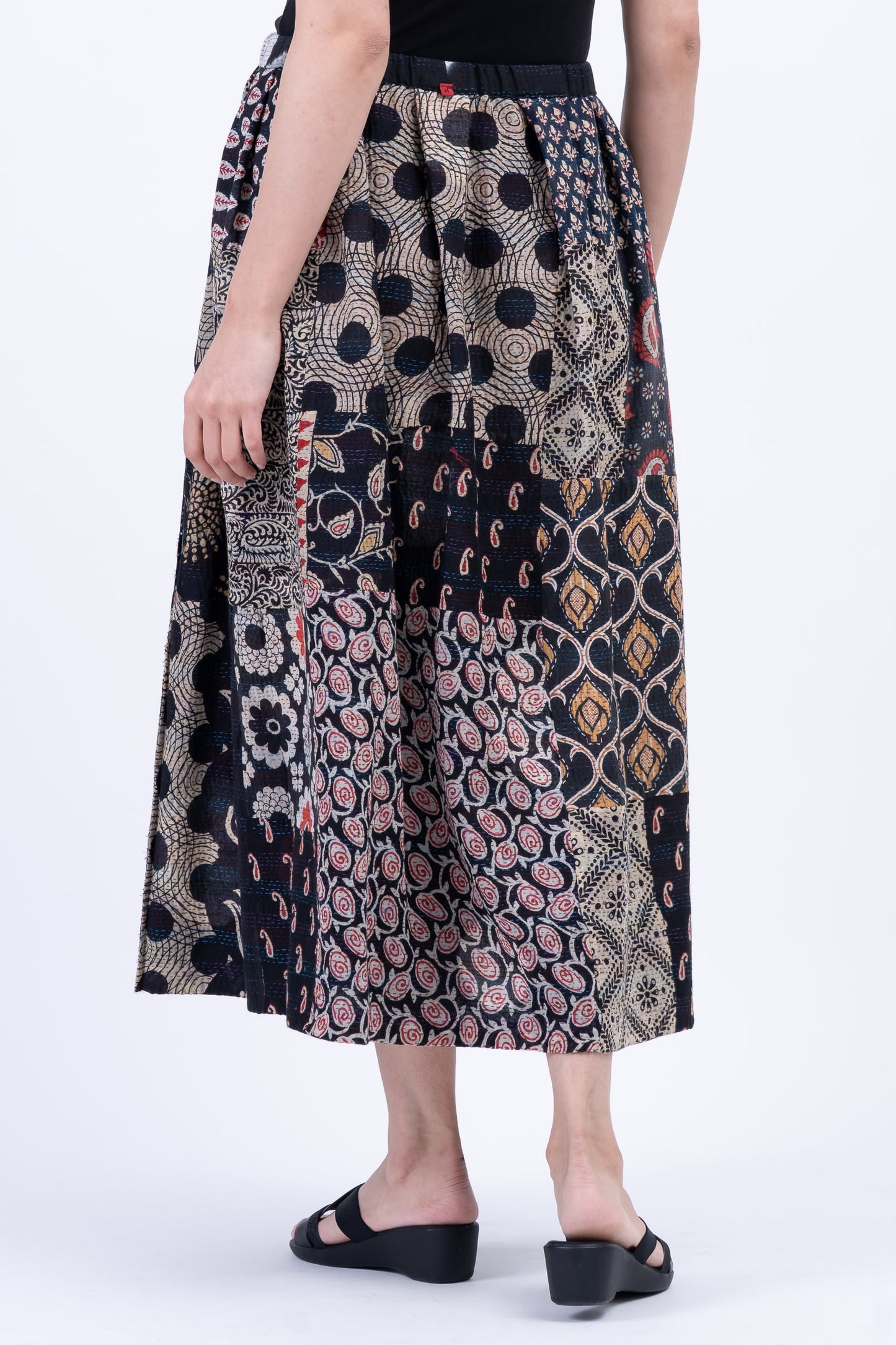 PATCH & CIRCLE PRINT KANTHA TUCKED GATHER SKIRT - pc2663-blk -